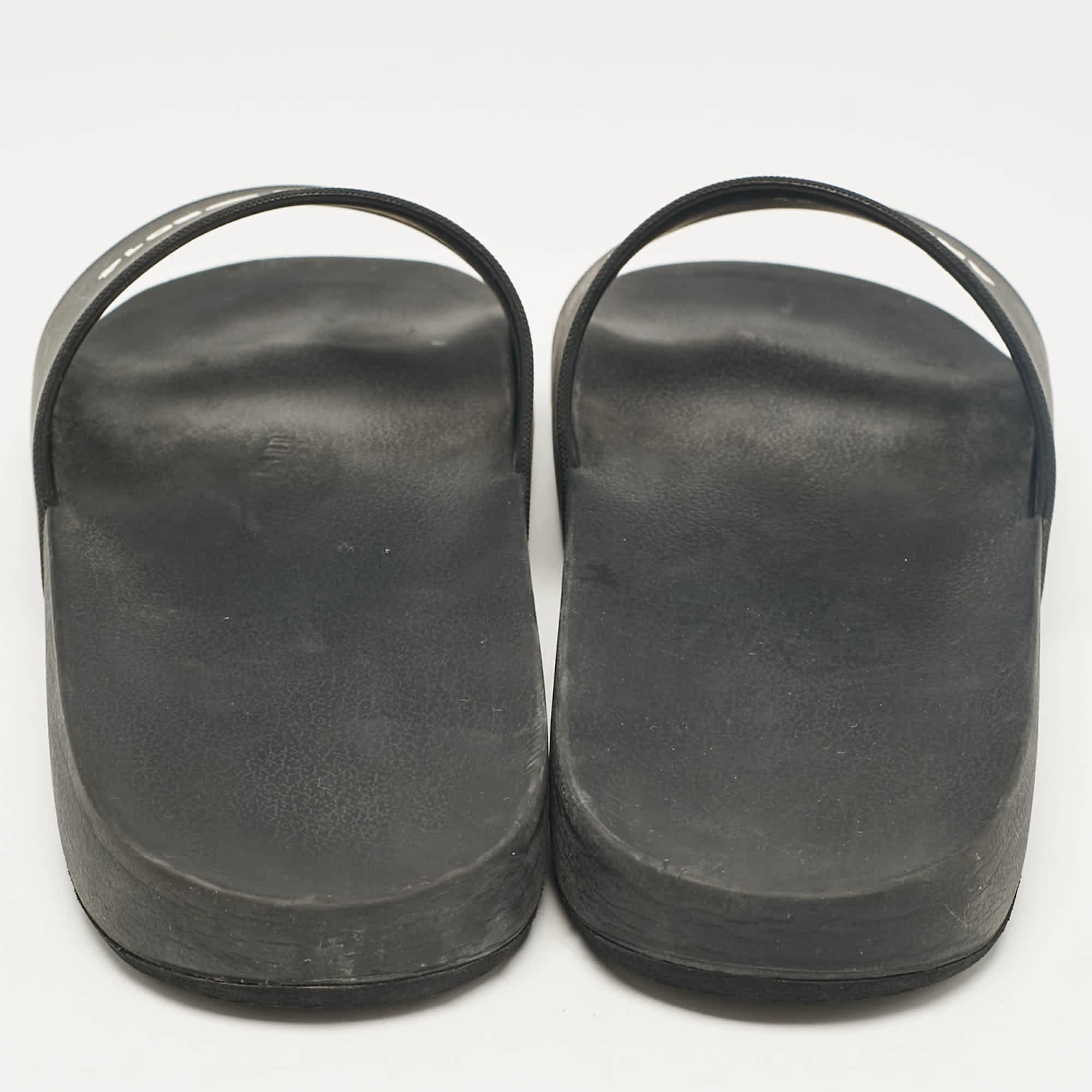 Axel Arigato Black Rubber Pool Slides