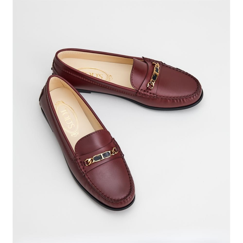 Tod's Tods City Gommino Driving Shoes In Leather Burgundy Womens