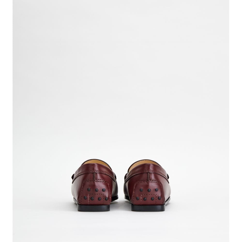 Tod's Tods City Gommino Driving Shoes In Leather Burgundy Womens