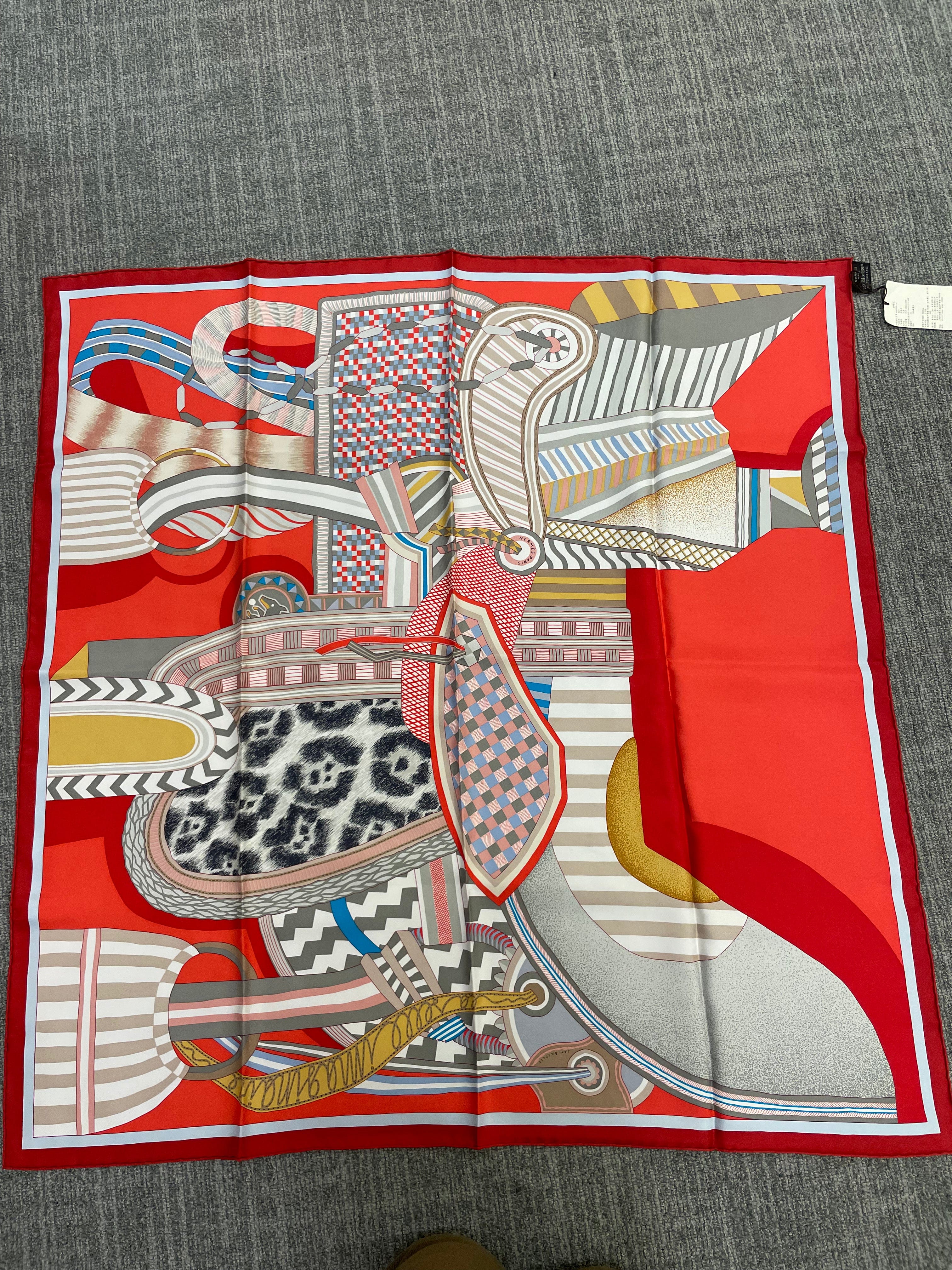 Hermès Silk 90 - 11 – Contemporary Cubist Pattern in Red, Beige, and Grey ALC3492