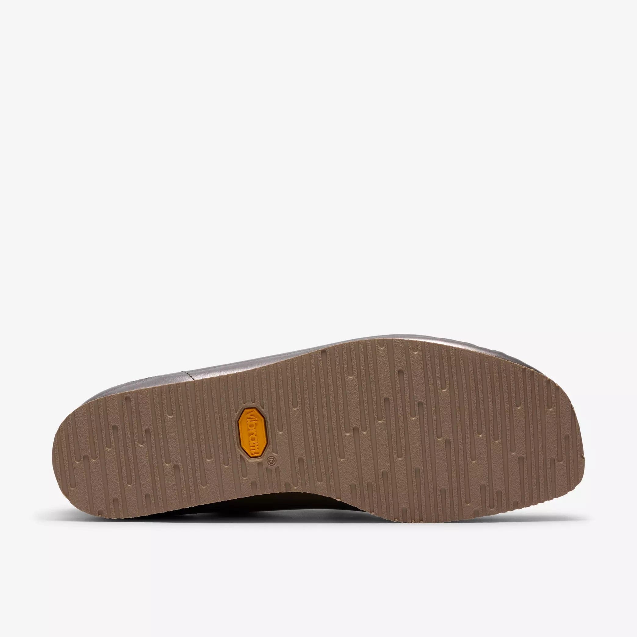 Clarks Wallabee 2604 Silver Patent Style: 26186501
