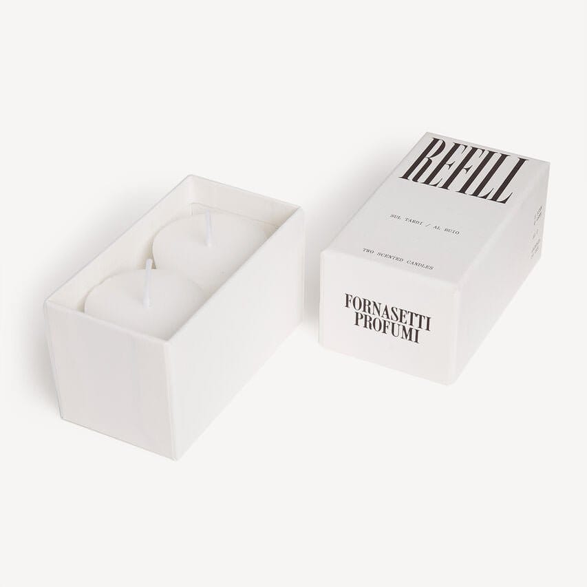 Fornasetti Lot de deux recharges de la bougie parfumée AL BUIO et pour le candélabre SUL TARDI - Fragrance Frutto Proibito