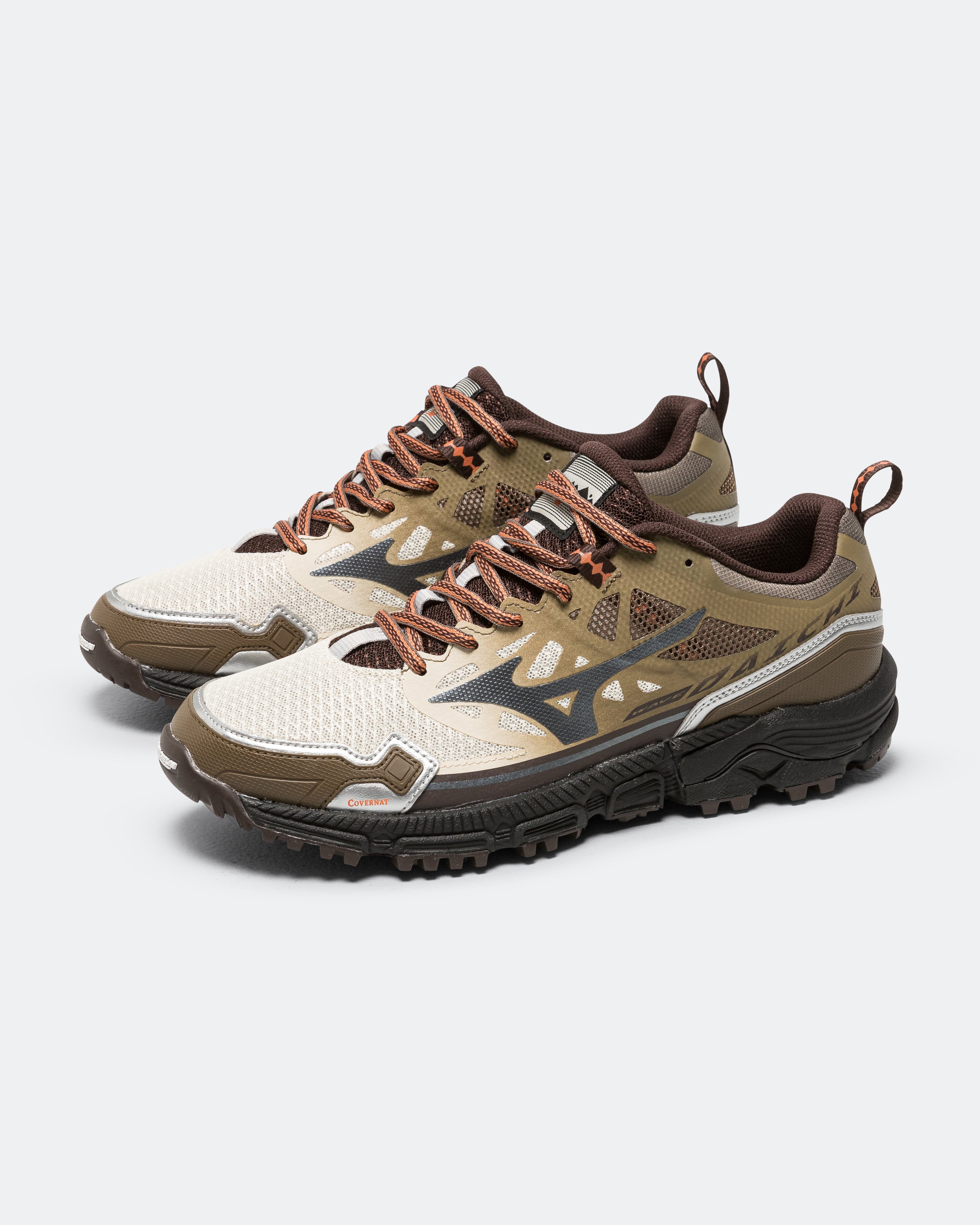 Mizuno Wave Daichi LS Covernat - Beige/Metallic Grey - Brown