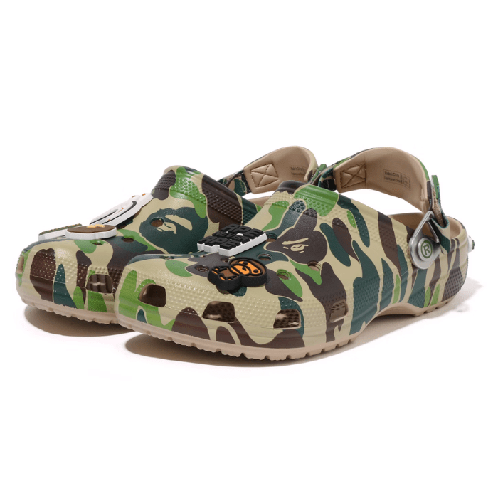 A BATHING APE® Crocs Classic Clog A Bathing Ape ABC Camo Green