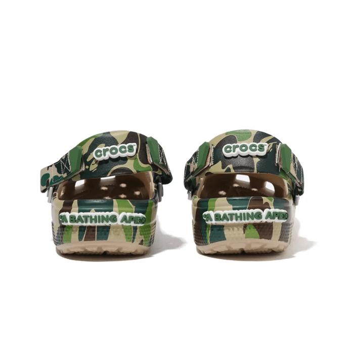 A BATHING APE® Crocs Classic Clog A Bathing Ape ABC Camo Green