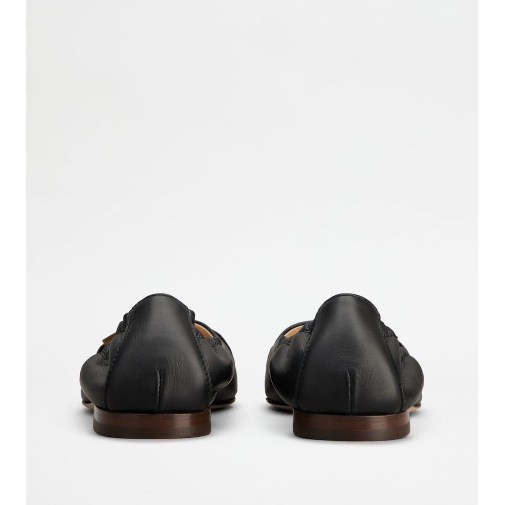 Tod's Tods Ballerinas In Leather Black Womens