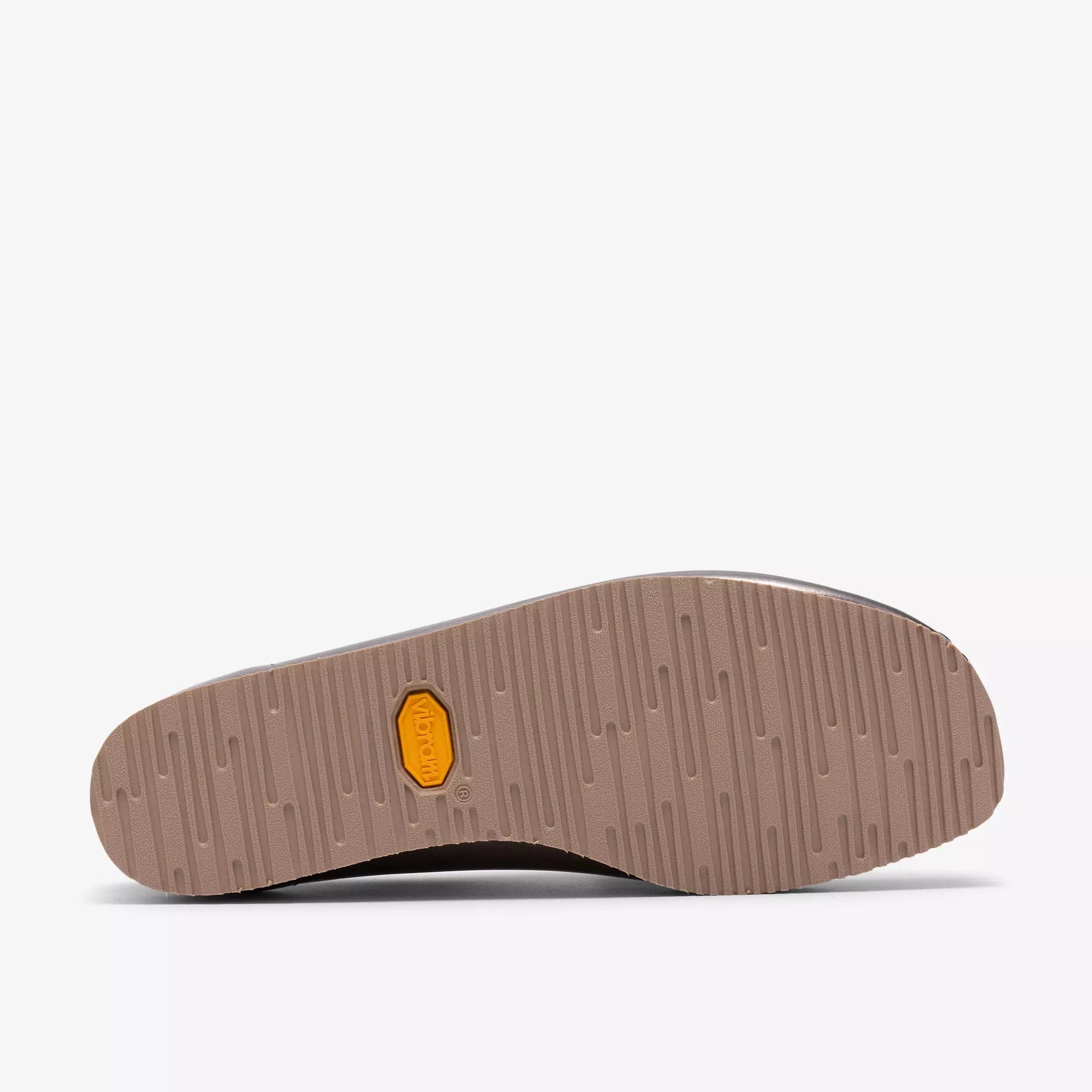 Clarks Wallabee WOMAN Silver Patent Style: 26186506