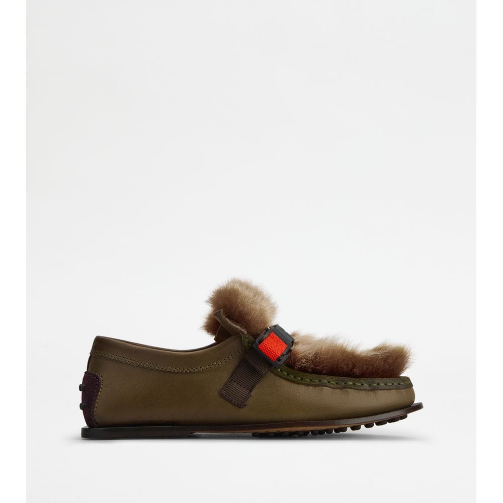 Tod's Tods Loafers In Leather Green Womens