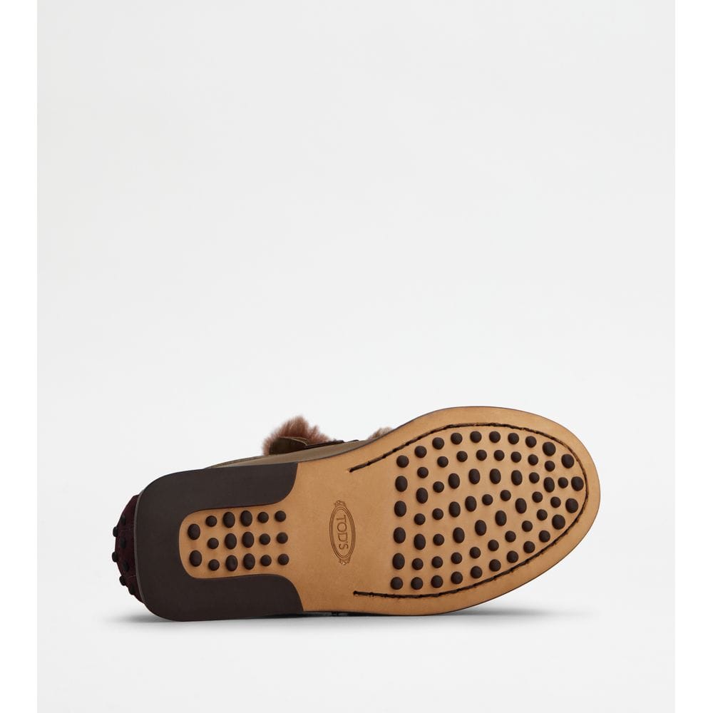 Tod's Tods Loafers In Leather Green Womens
