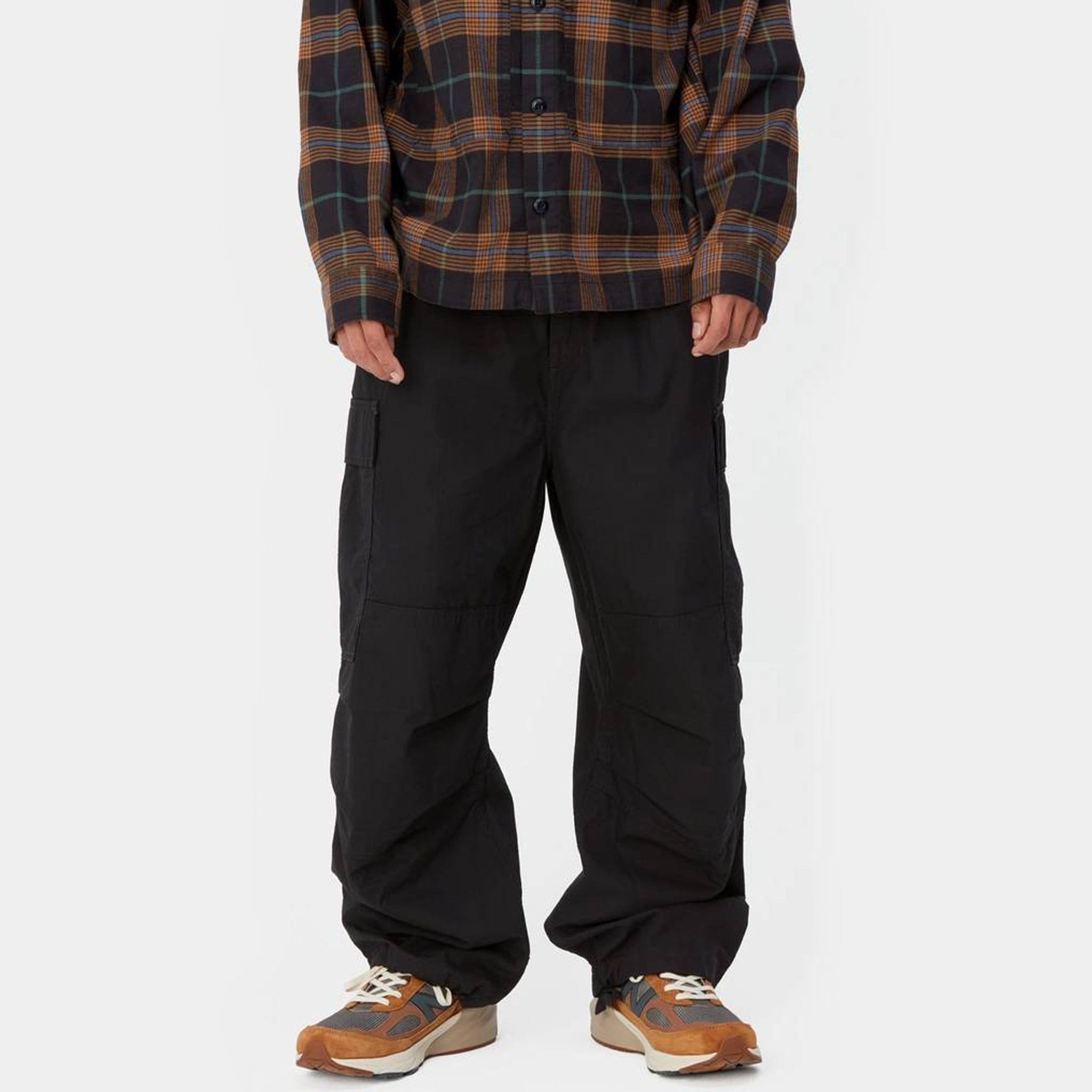 Carhartt WIP JET CARGO PANTS (Black Rinsed)