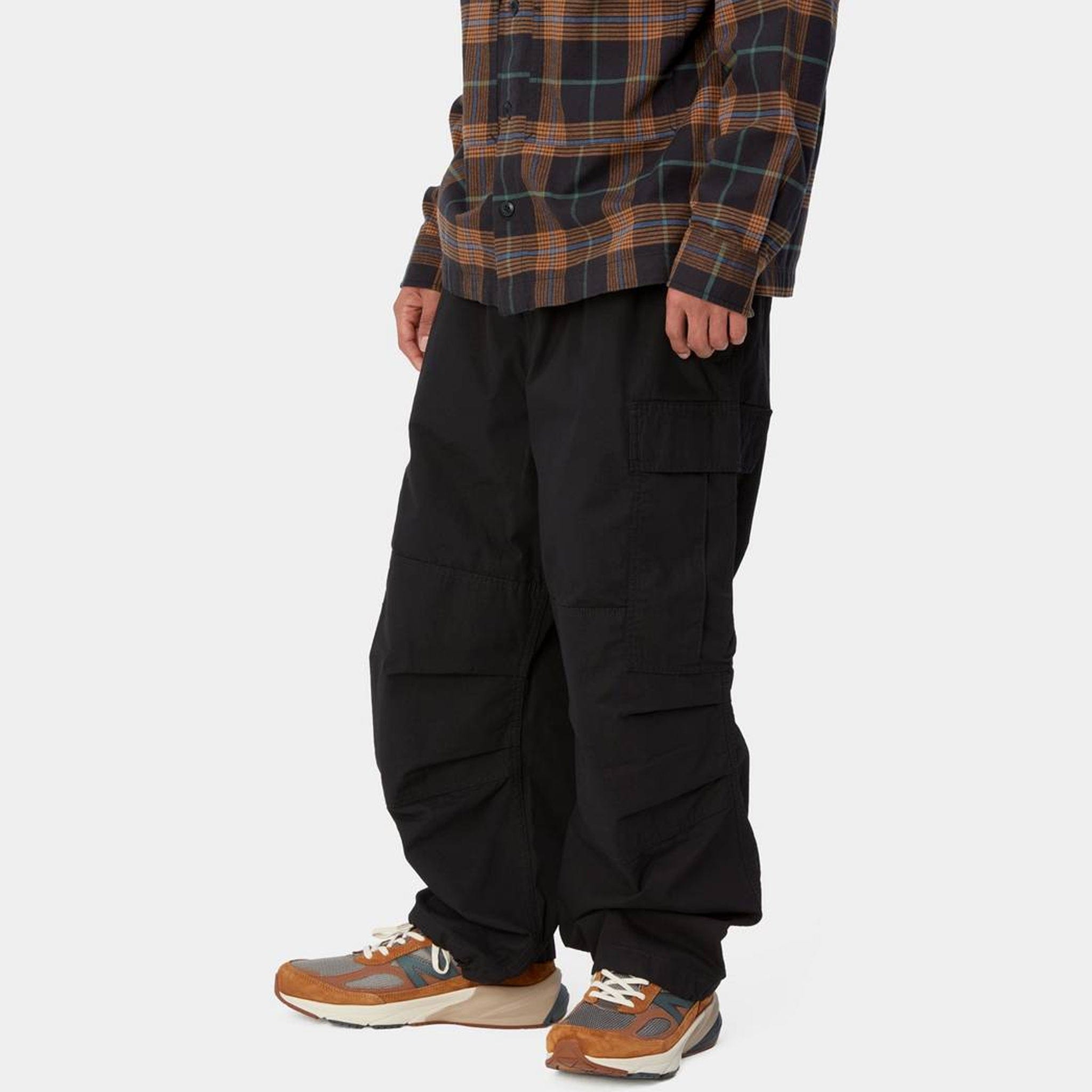 Carhartt WIP JET CARGO PANTS (Black Rinsed)