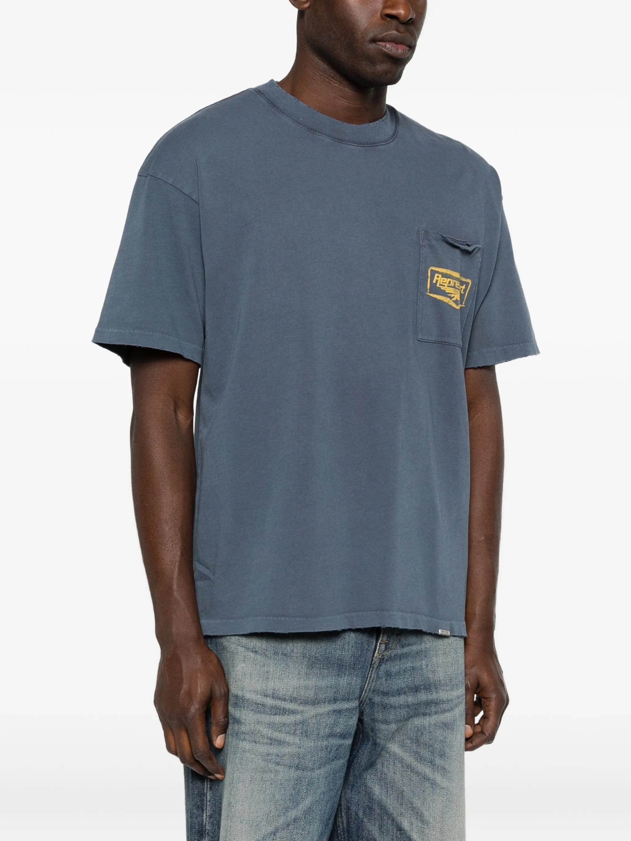 Represent pocket graphic T - shirt