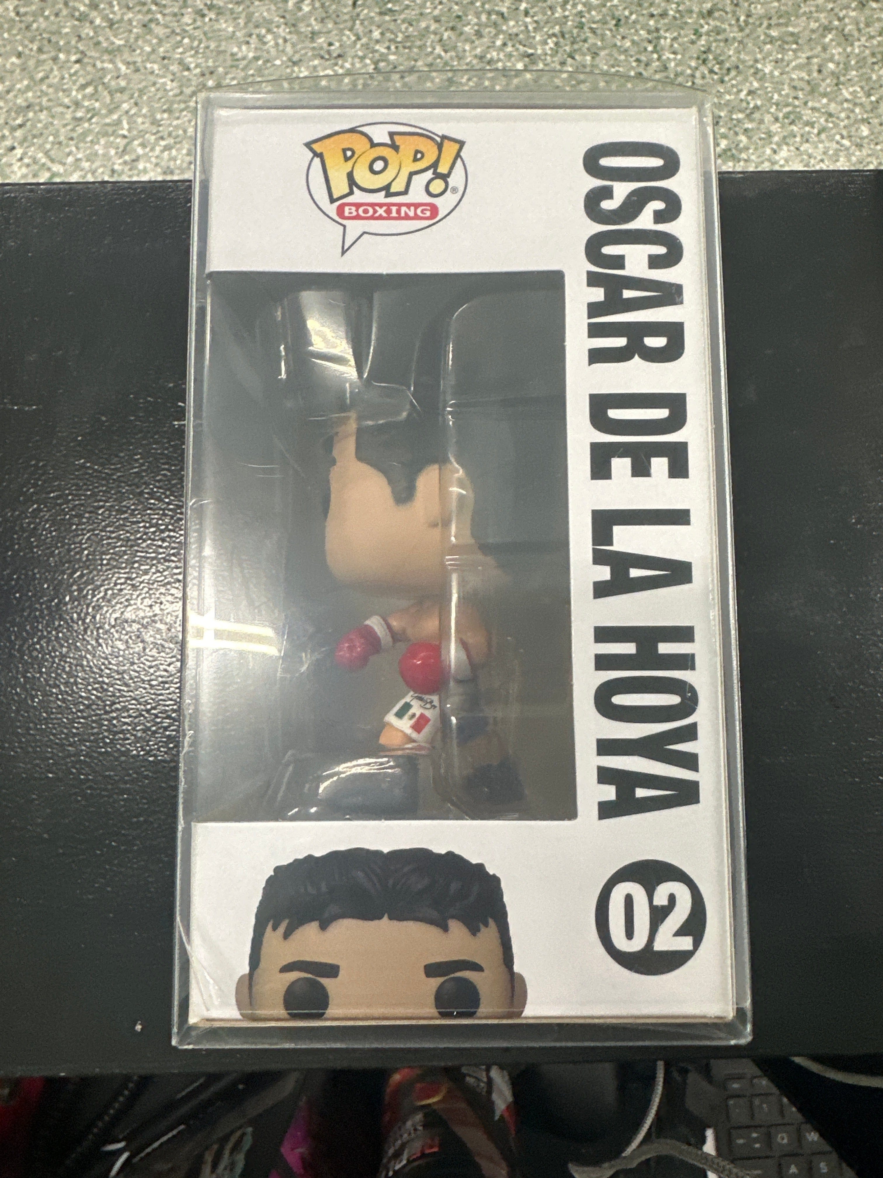 Funko Pop Oscar De La Hoya 02 Autograph (see pictures) Vinyl Figure