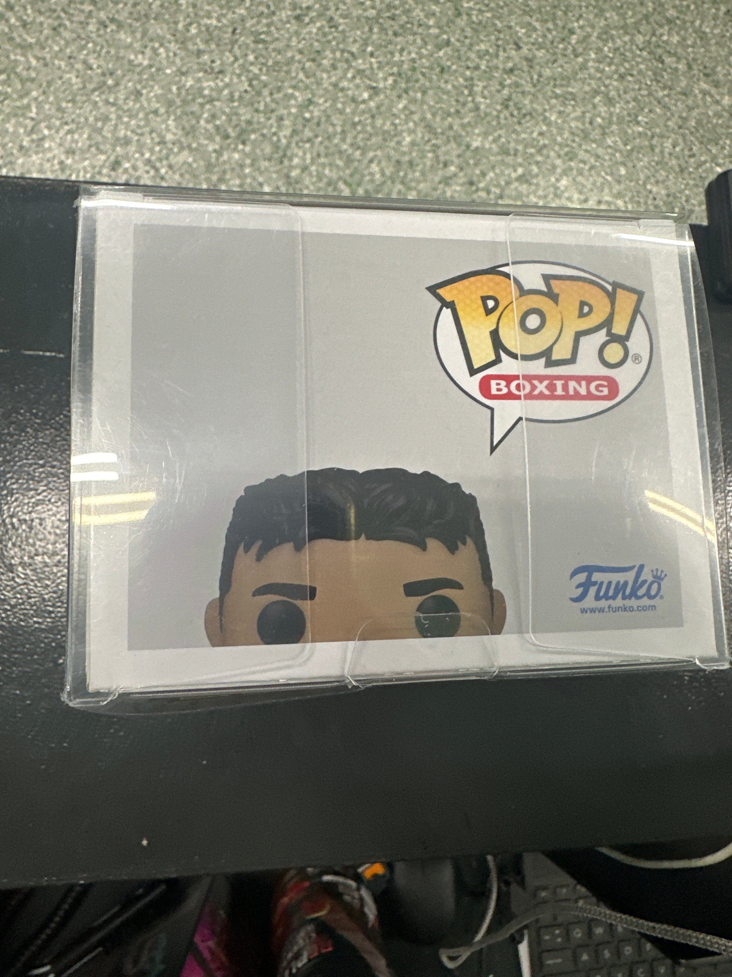 Funko Pop Oscar De La Hoya 02 Autograph (see pictures) Vinyl Figure