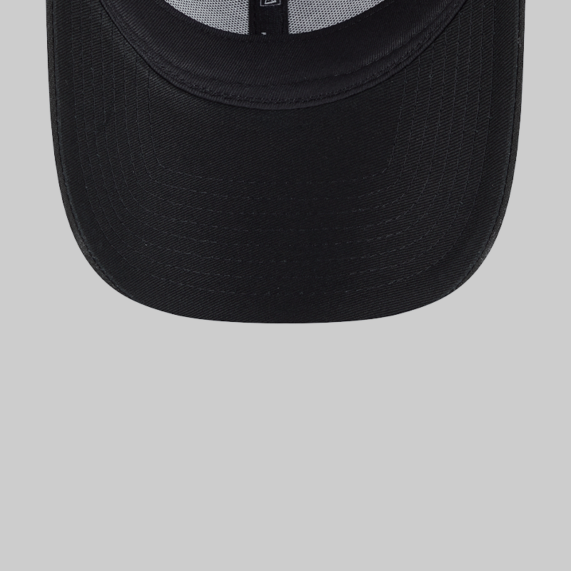 New Era Classic Collection 9Forty Snapback Metallic Silver/BlackAll Blacks