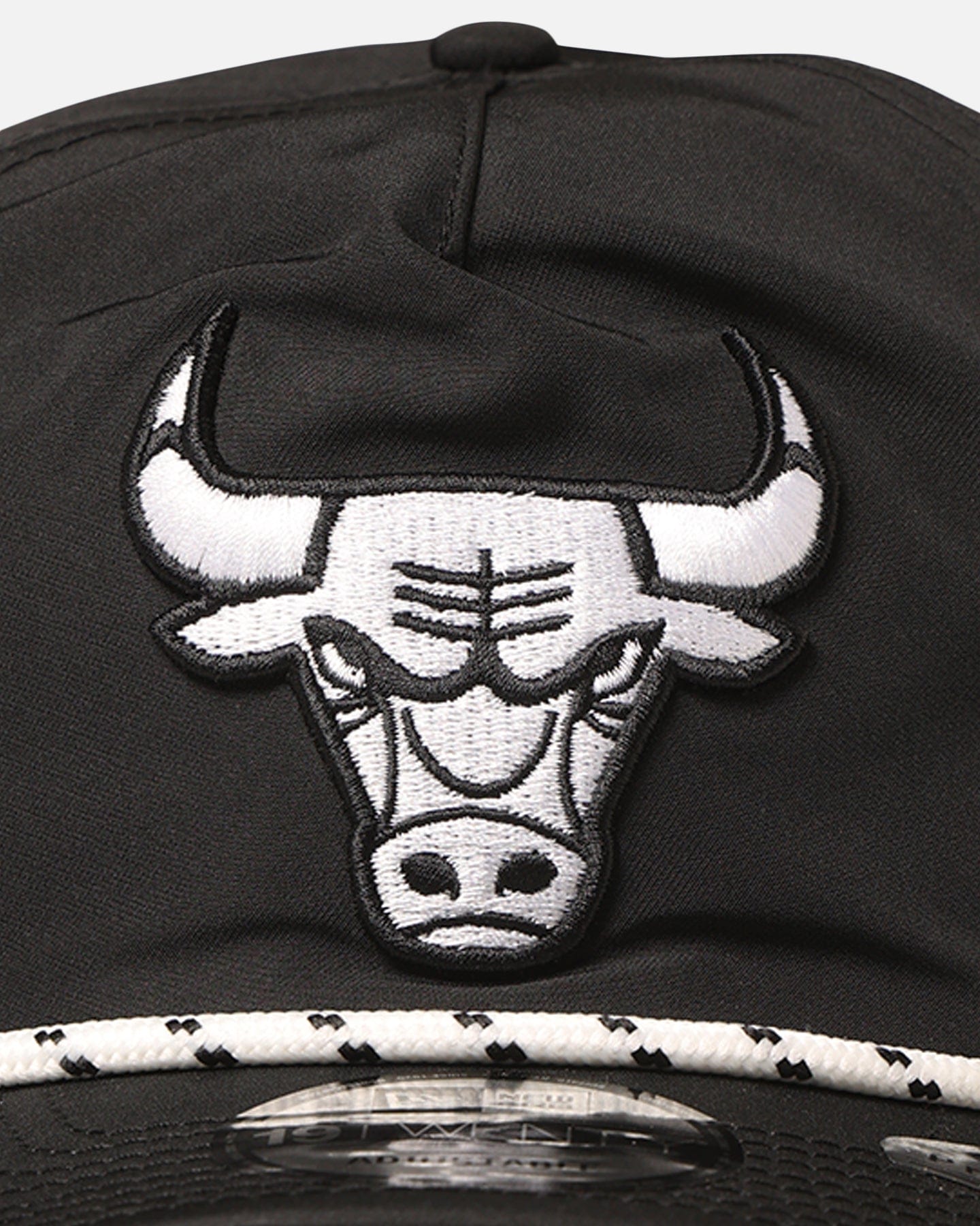 New Era Chicago Bulls Black 19TWENTY Snapback Black