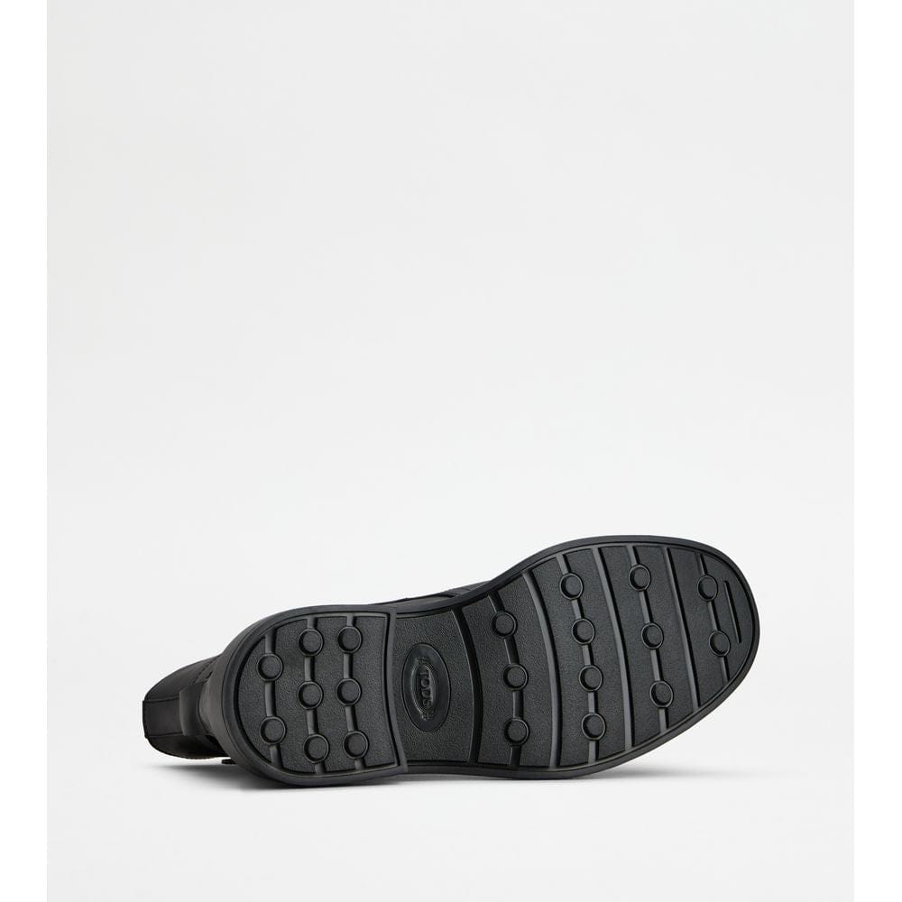 Tod's Tods Ankle Boots In Leather Black Mens