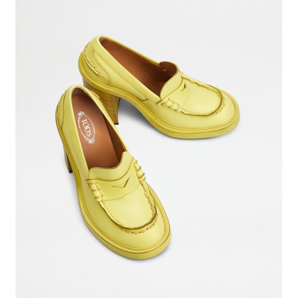 Tod's Tods Heeled Loafers In Leather Green Womens