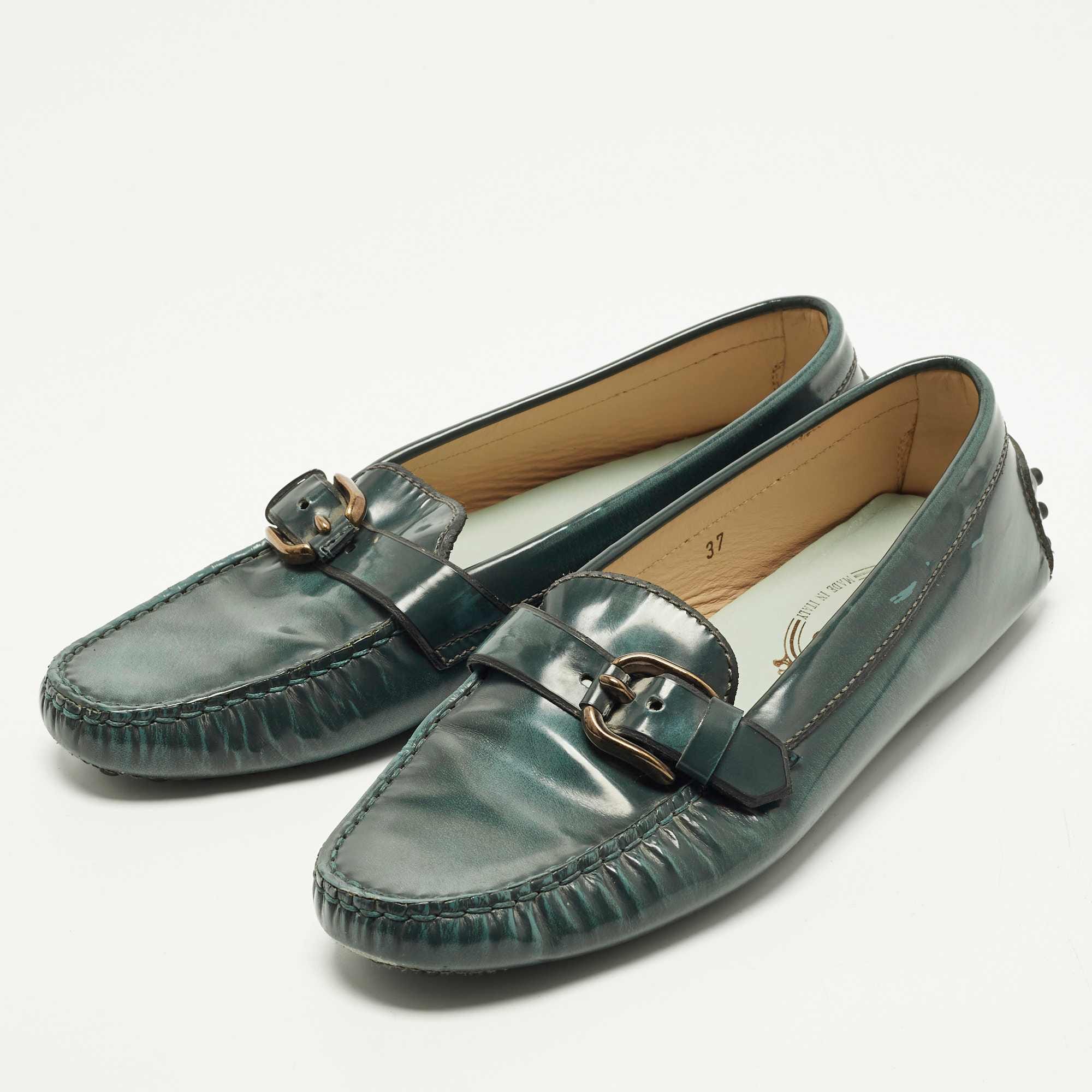 Tod's Size 37 Green Patent Leather Driver Buckle Detail Loafers