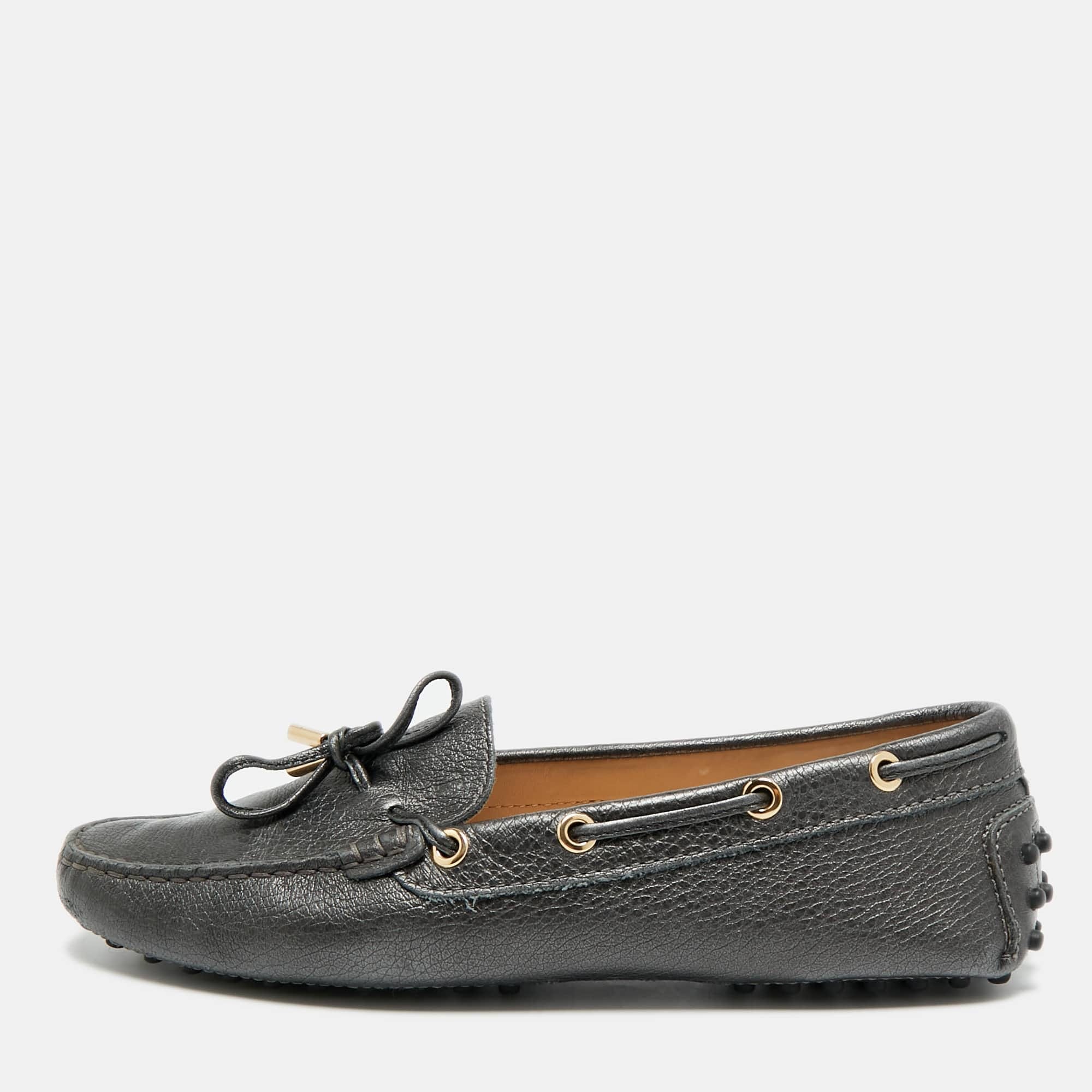 Tod's Size 38 Black Leather Bow Slip On Loafers