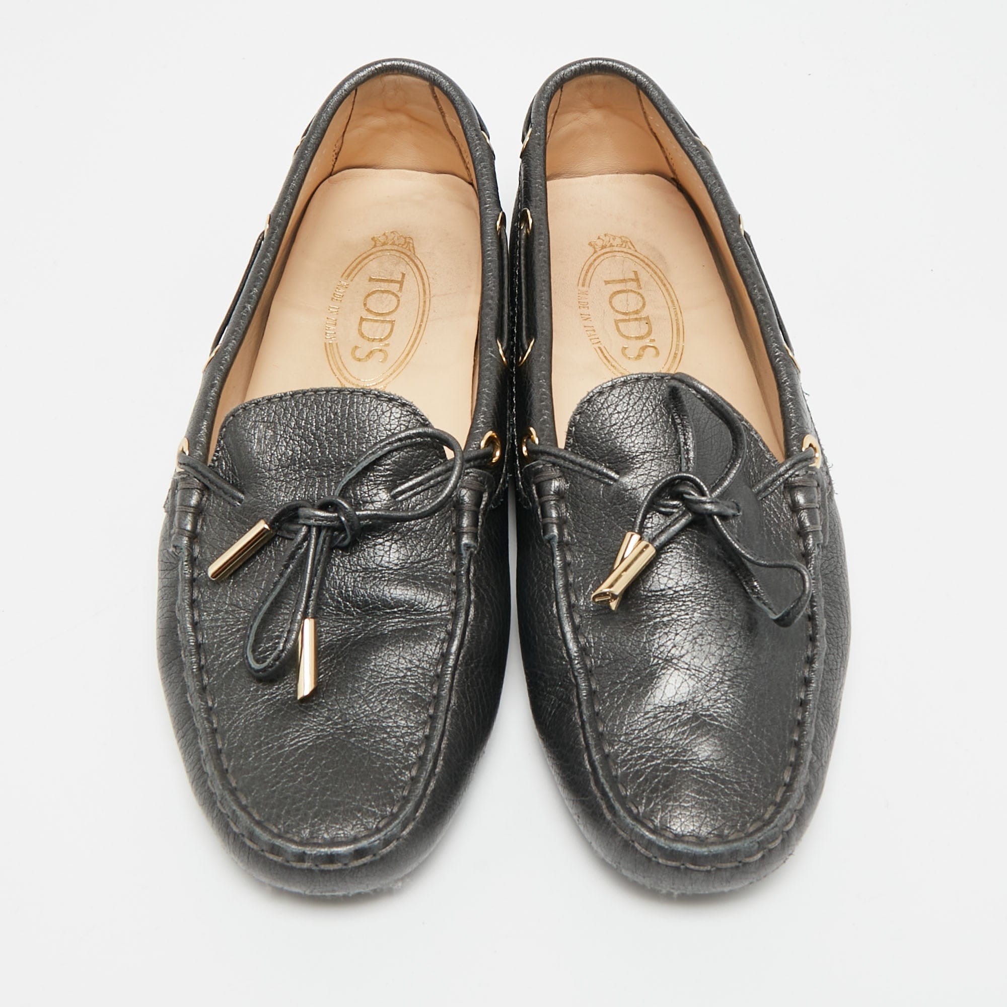 Tod's Size 38 Black Leather Bow Slip On Loafers