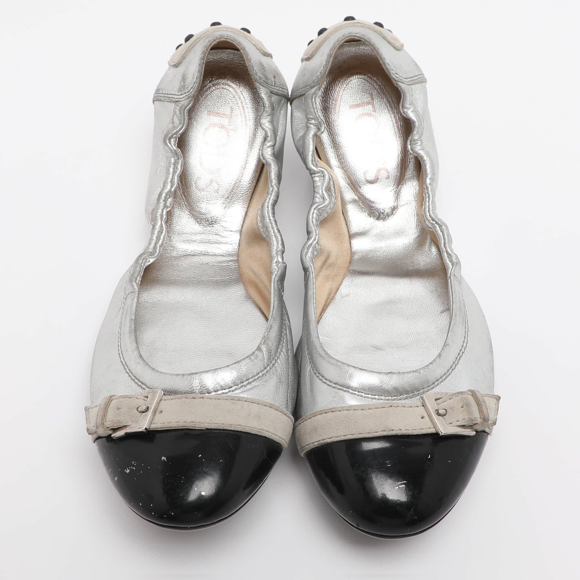 Tod's Size 35 Silver/black Patent And Leather Ballet Flats