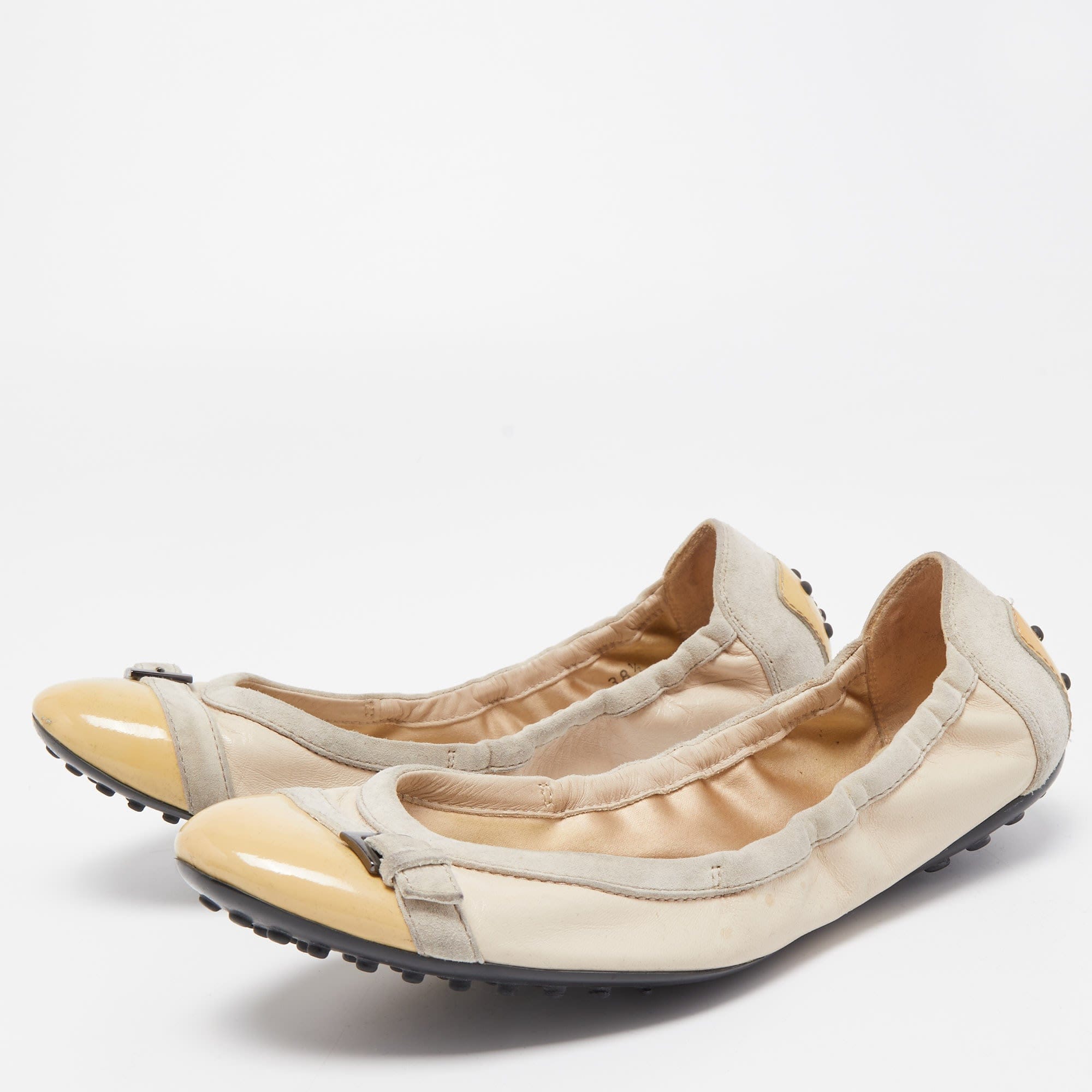 Tod's Beige/yellow Patent Leather And Suede Cap Toe Scrunch Ballet Flats