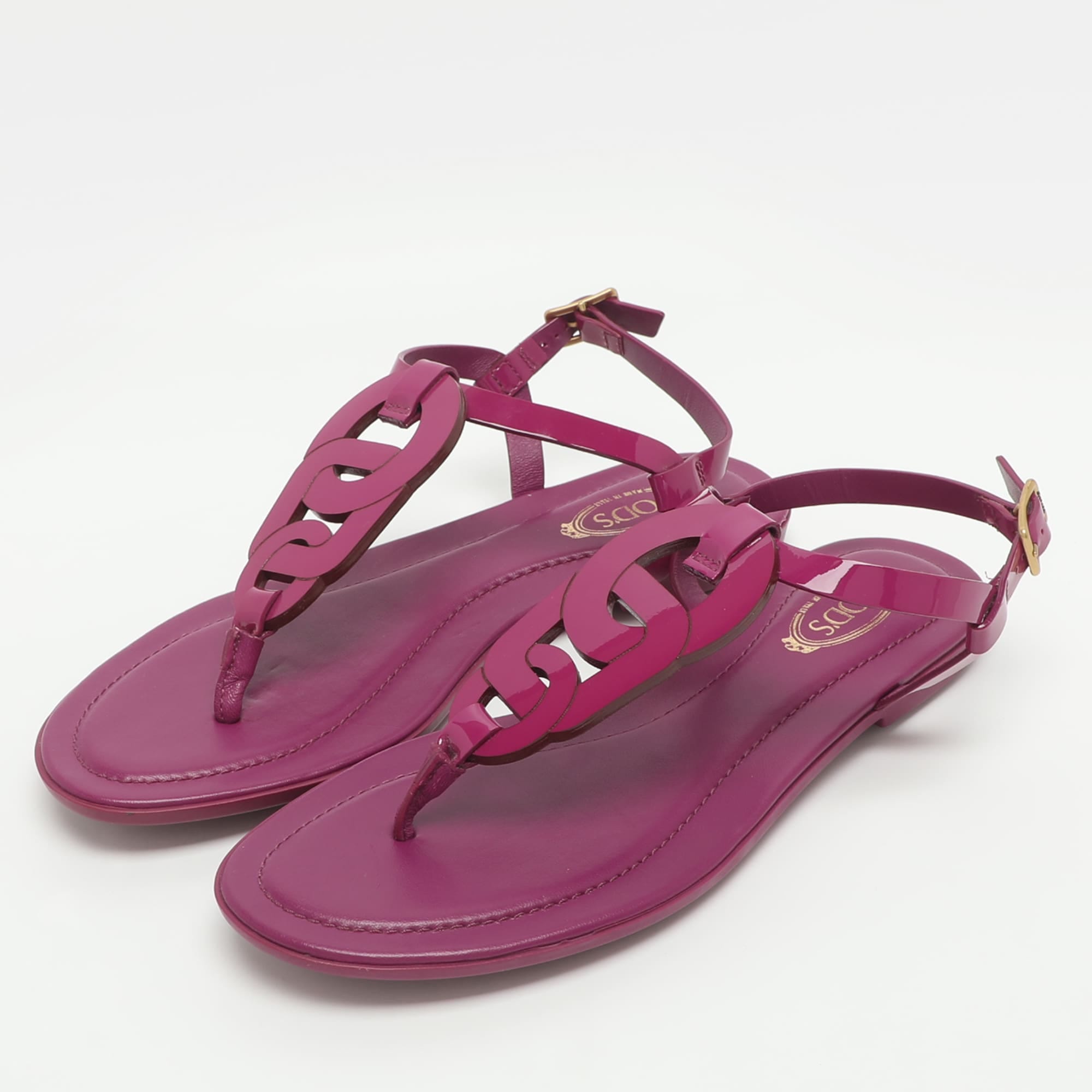 Tod's Size 37 Fuchsia Patent Leather Flat Sandals