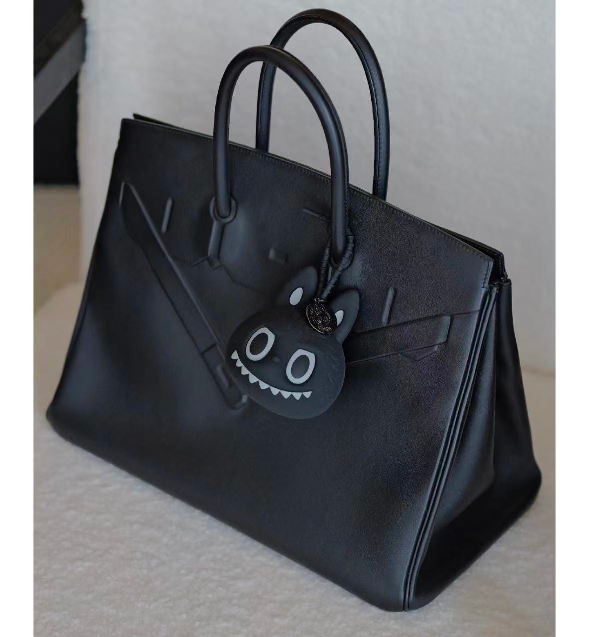 Brandonz Labubu THE - MONSTERS - 10th - Anniversary - Series earphone case by POP MART