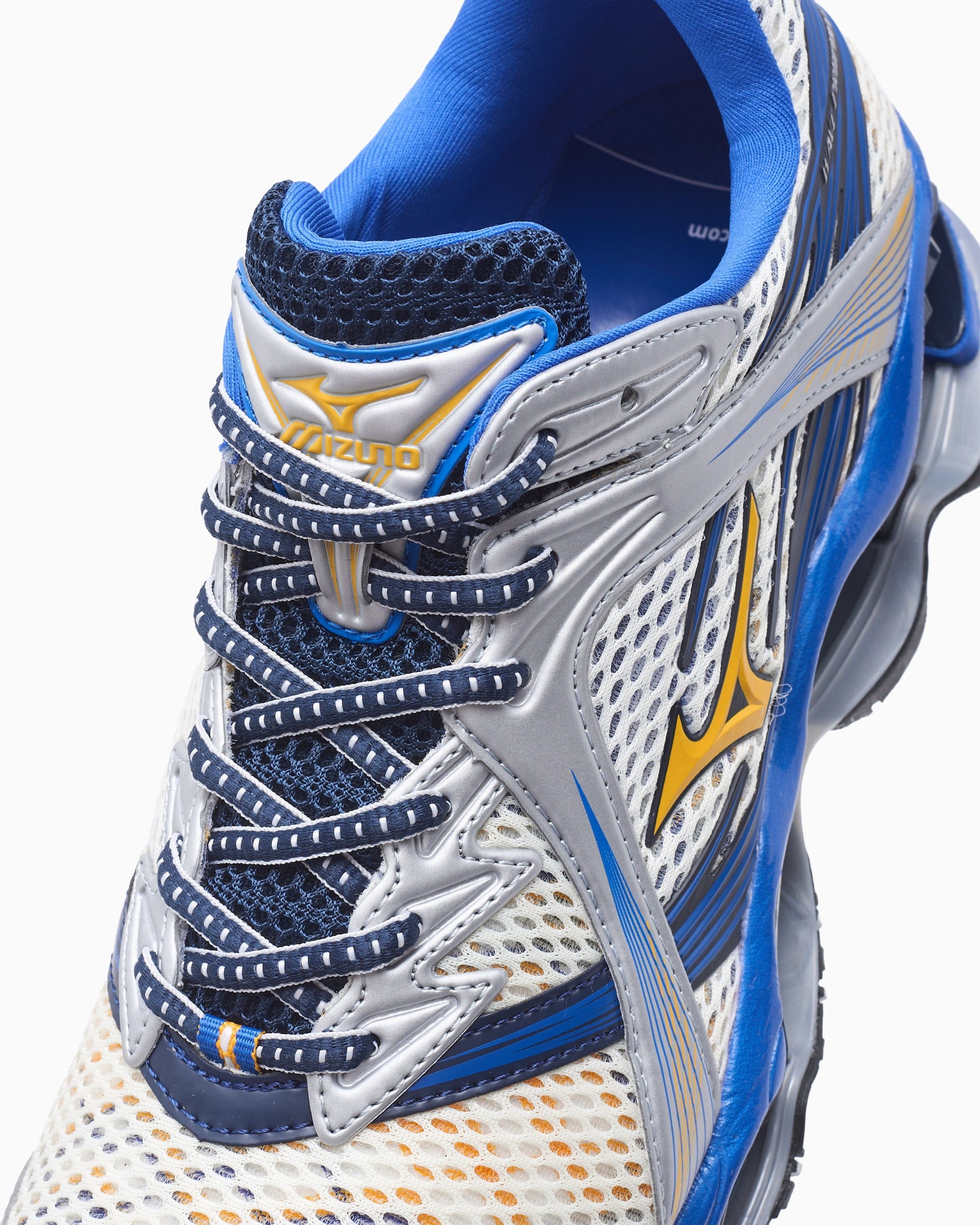 Mizuno Wave Prophecy 1 Artisan's Gold