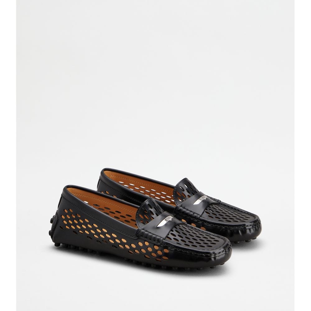 Tod's Tods Gommino Loafers In Leather Black Womens