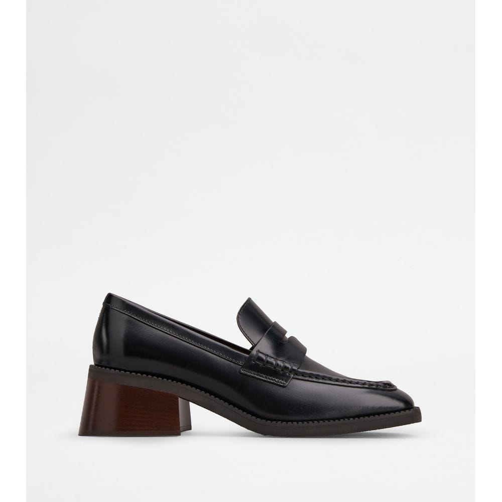 Tod's Tods Heeled Loafers In Leather Black Womens