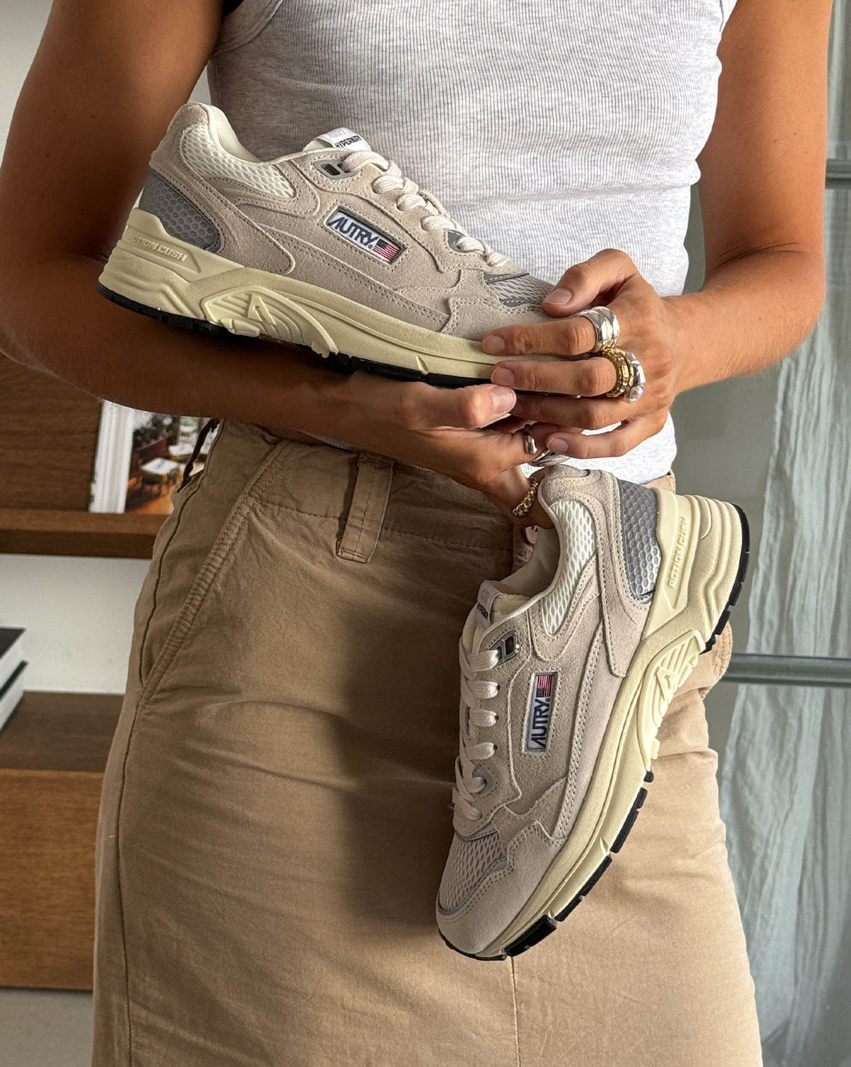Autry Hyperway W *Suede / Mesh*