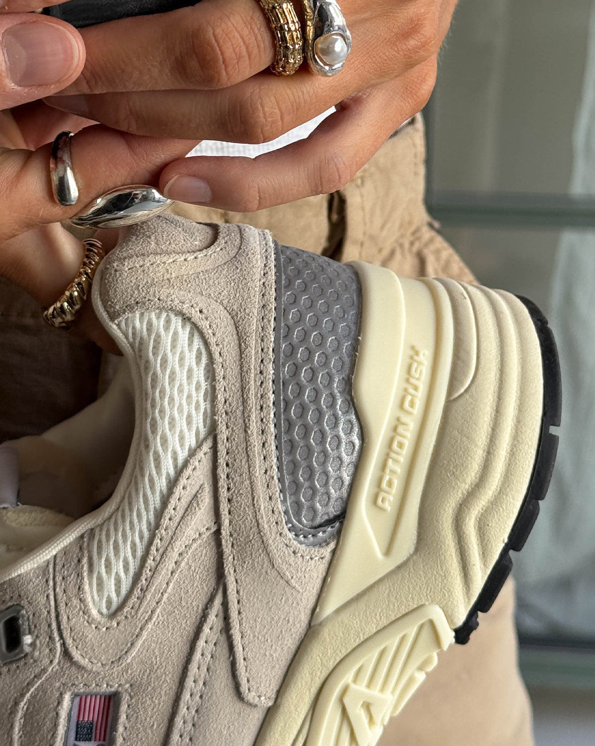 Autry Hyperway W *Suede / Mesh*