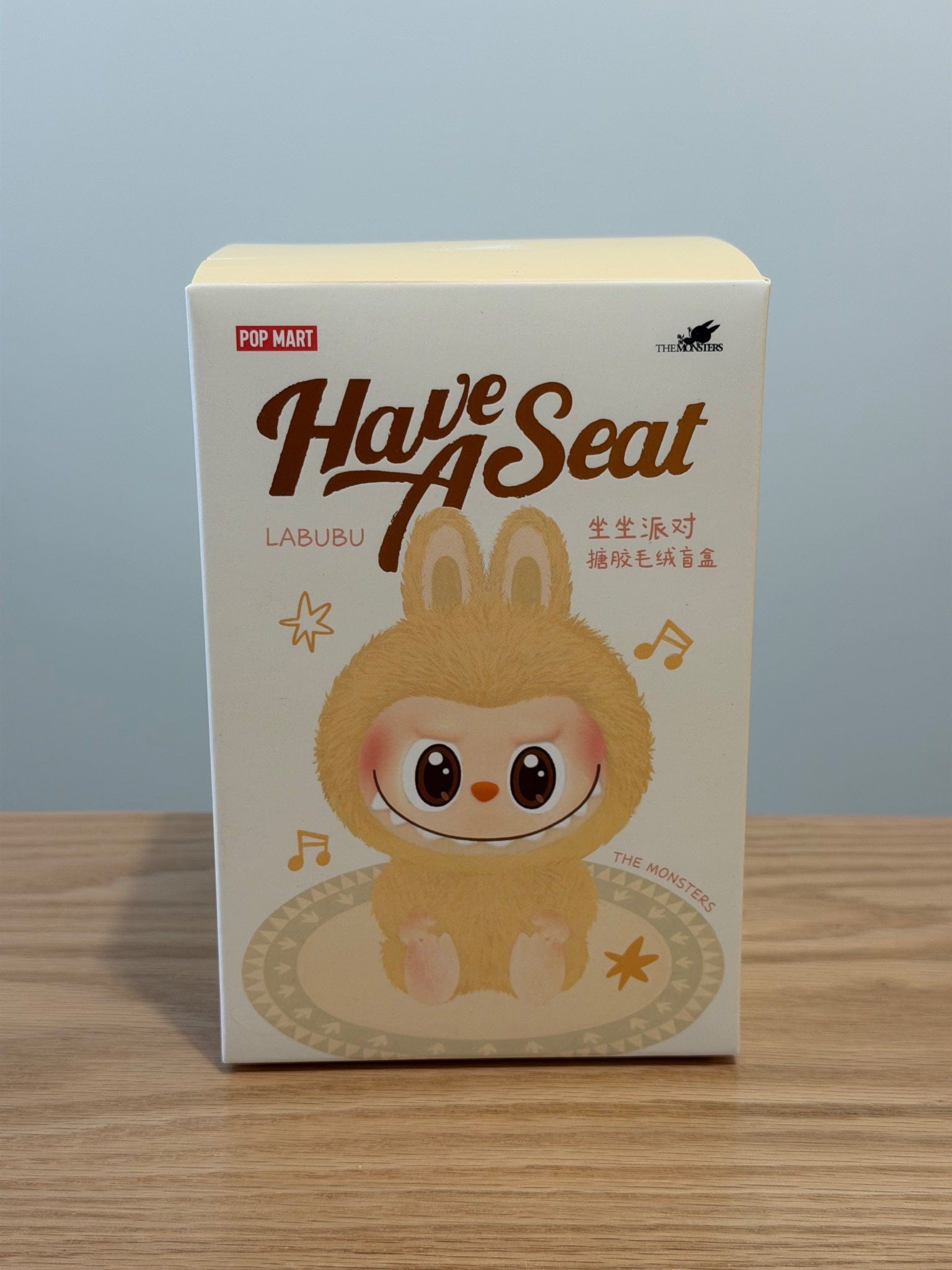 Jayelle Dada - Have a Seat Labubu - POP MART