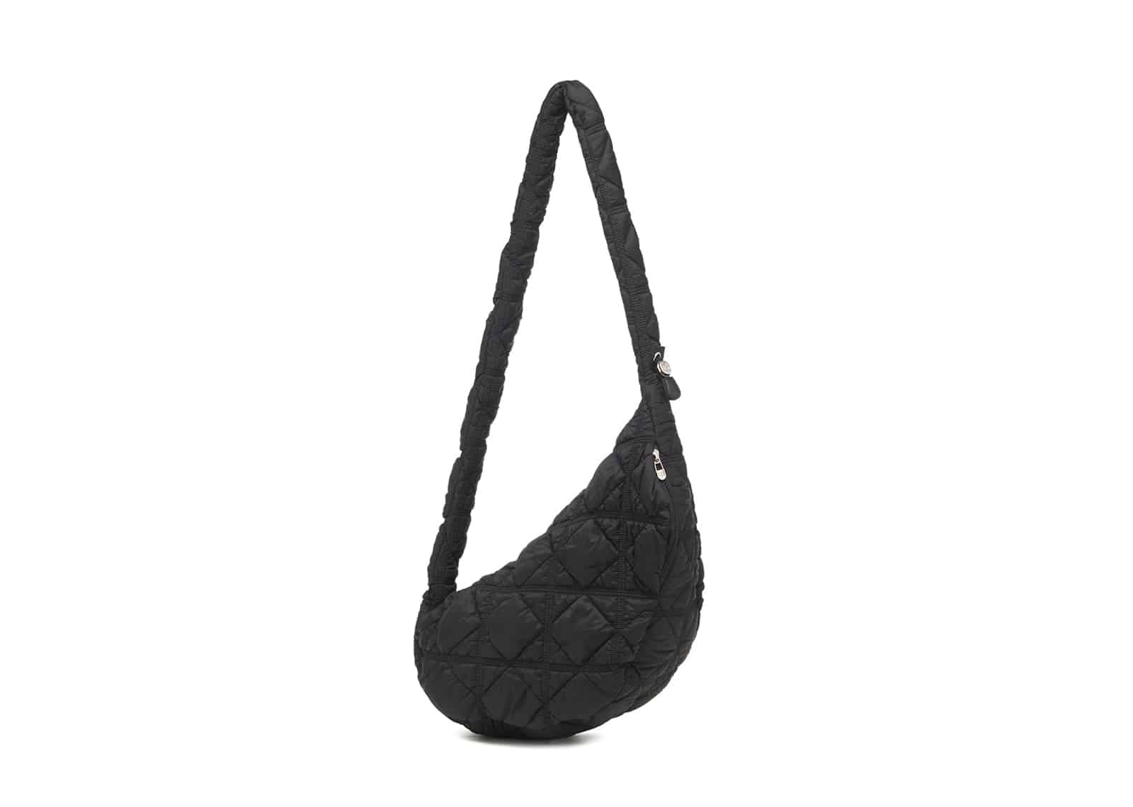 Carlyn Cozy L Bag Black H73112010