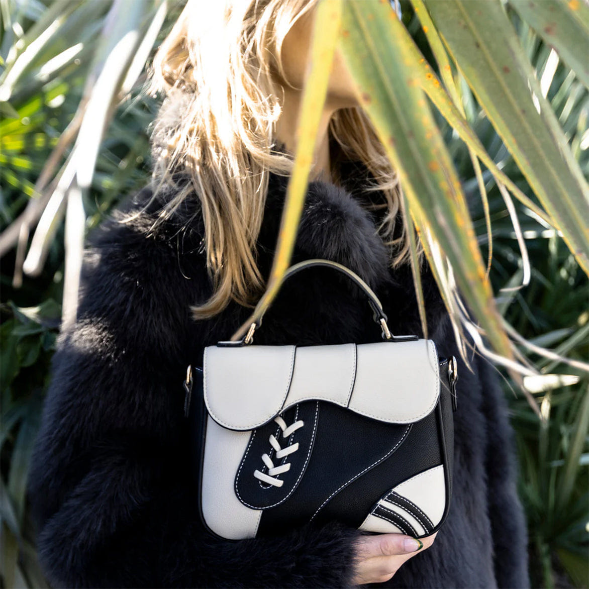 Stavelo THE PITCH BAG - BLACK / CREAM