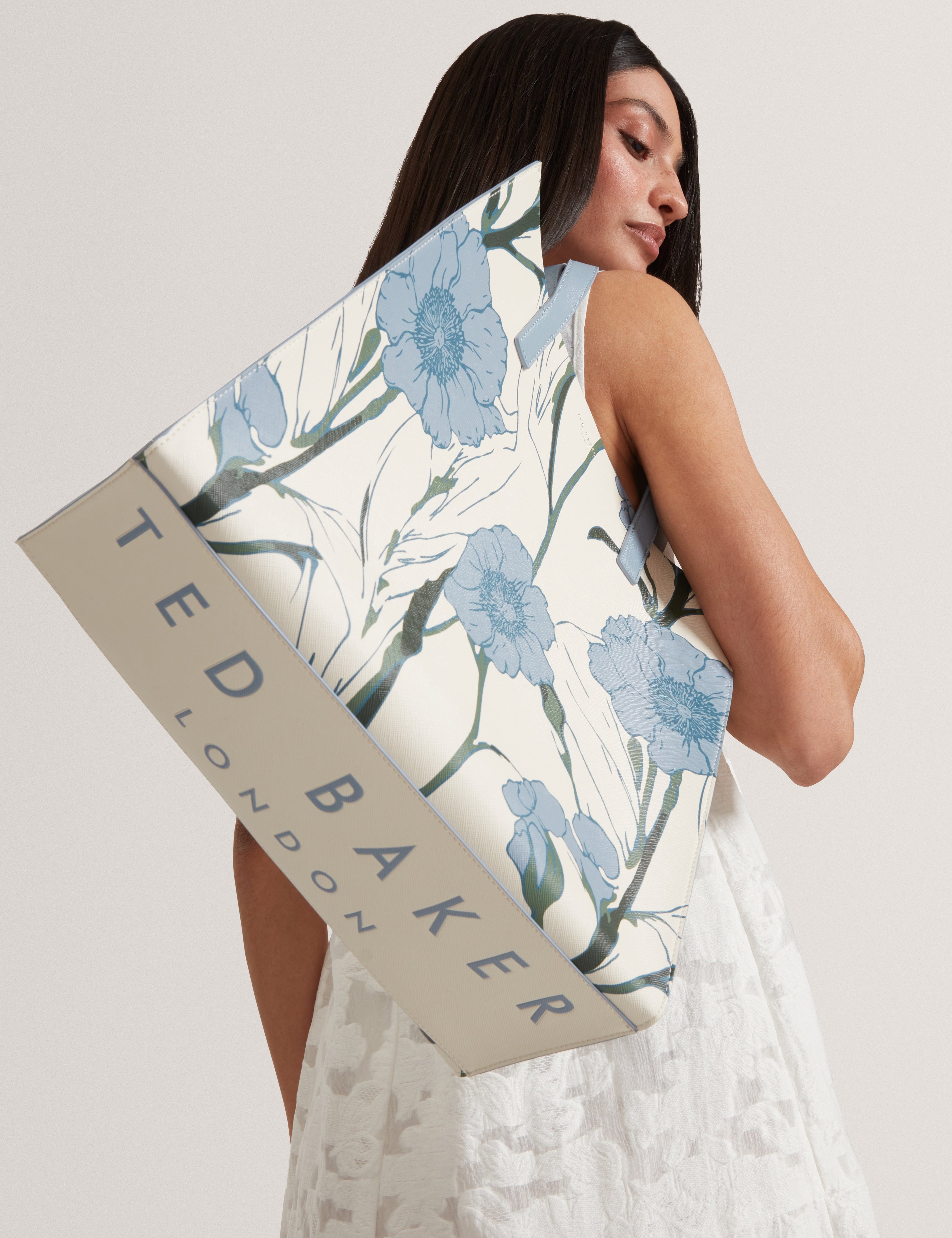 Blue Tipcon Floral Print Large Icon Bag Lt - Blue