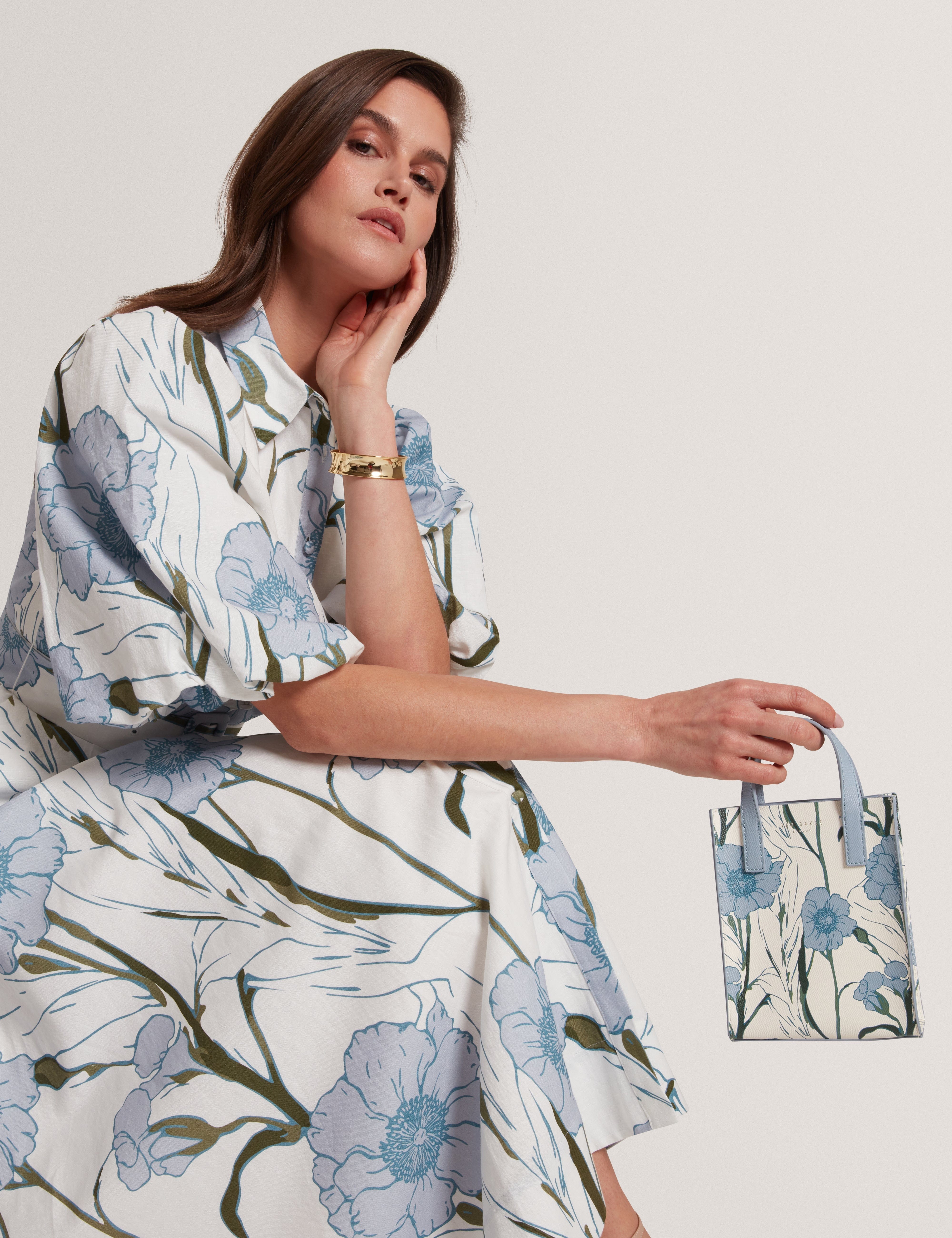 WHITE* Taecon Floral Print Mini Icon Bag White