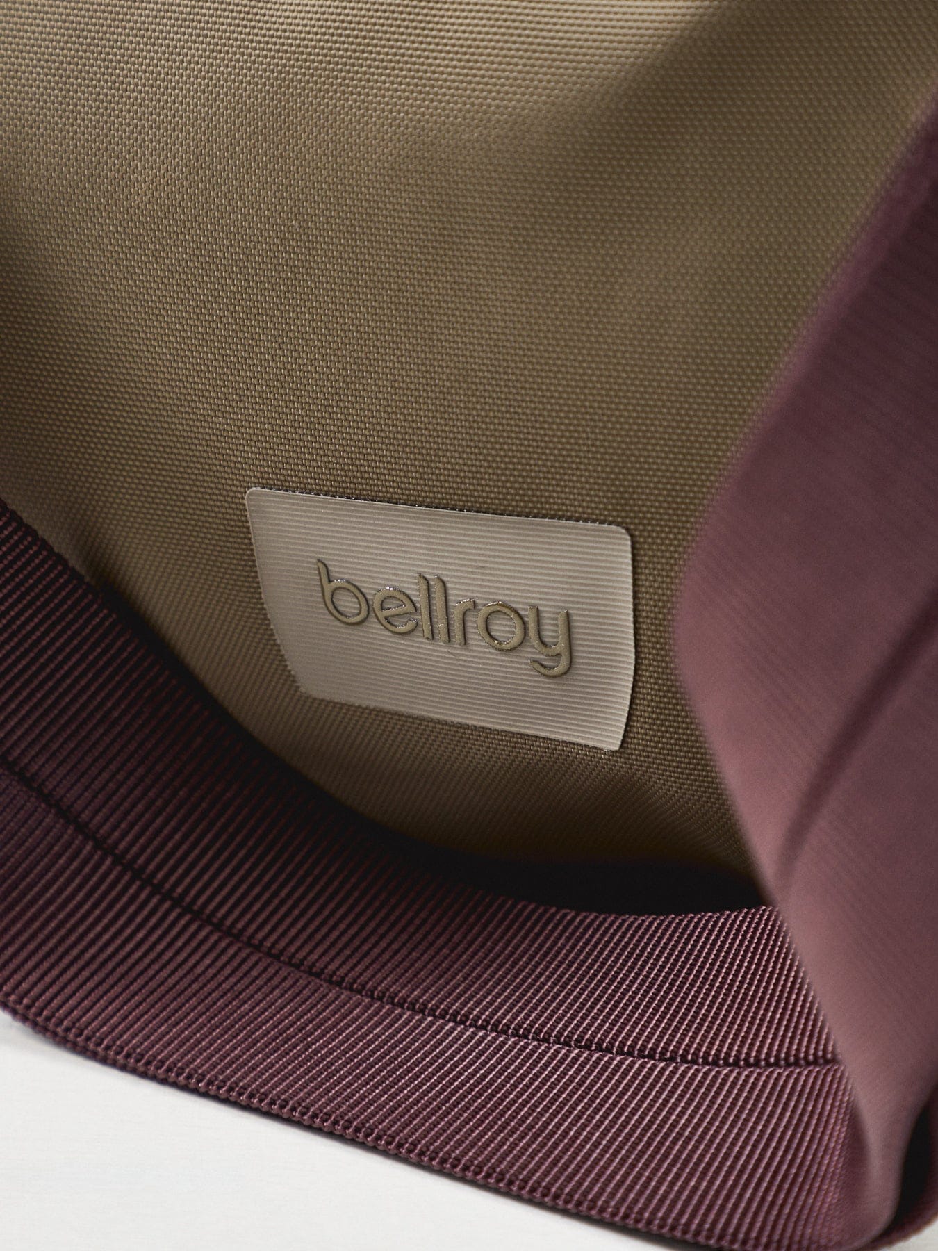 Bellroy Laneway Crescent Bag 7 l Green