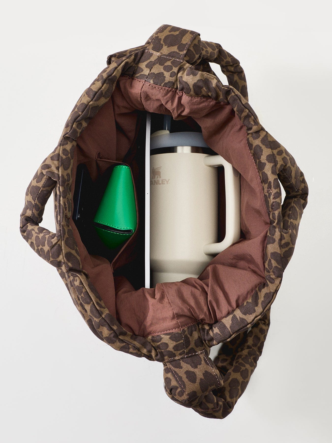 OLEND Ona Soft Bag Leopard