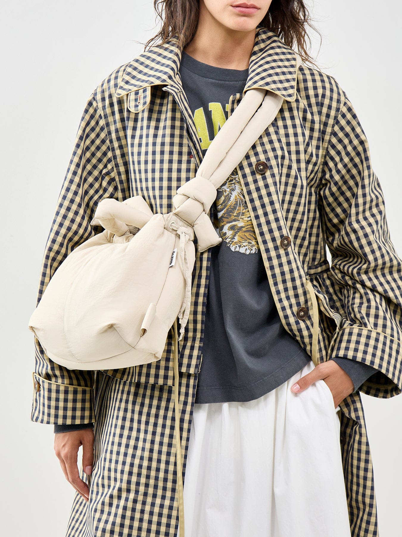 OLEND Ona Compact Bag Cream