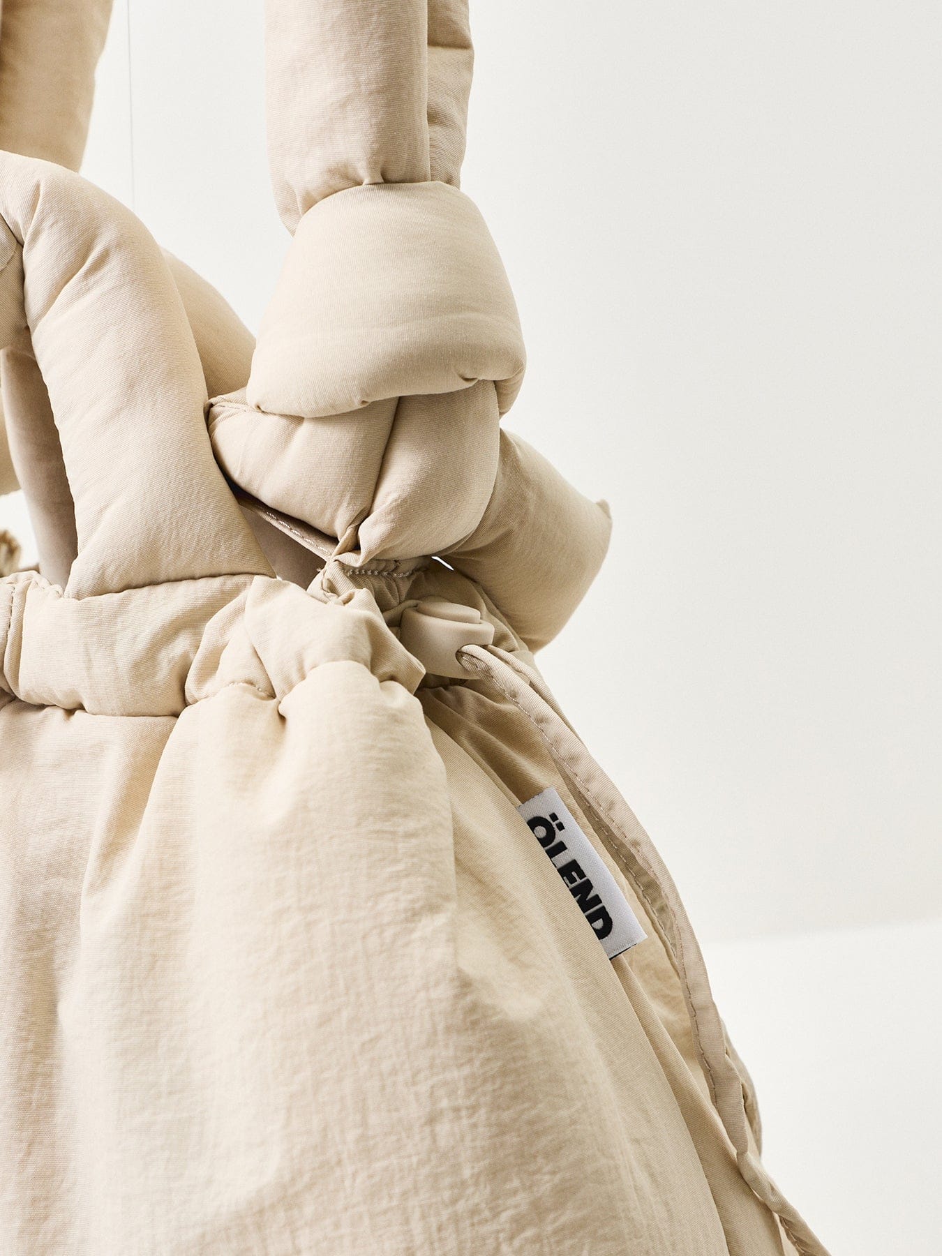 OLEND Ona Compact Bag Cream