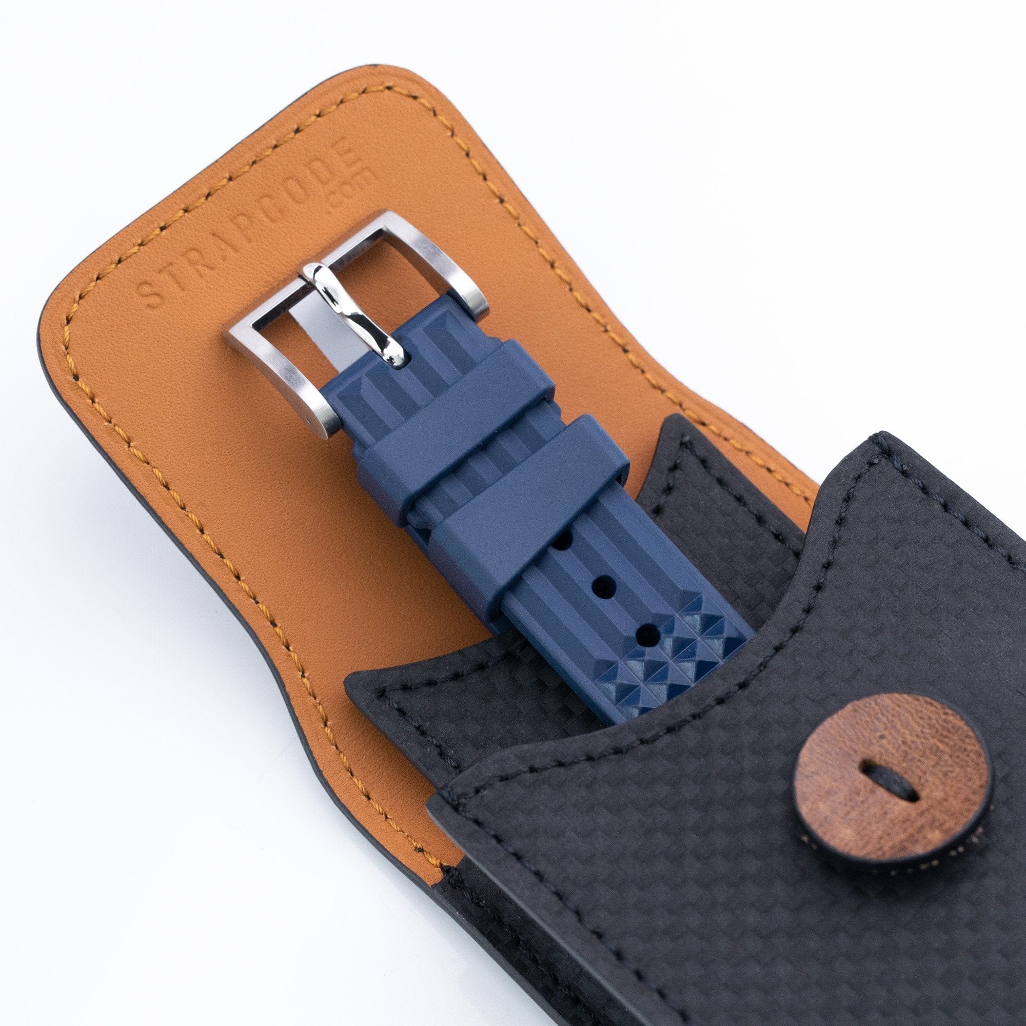 Miltat MT - 3 German Leather Watch Pouch in Carbon Fiber Pattern for Watch Strap