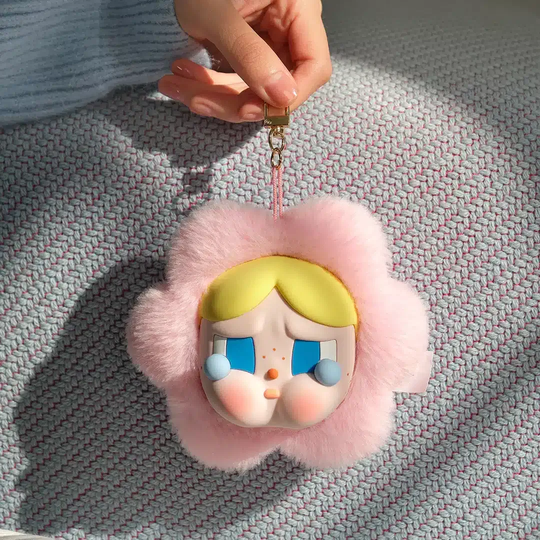 Pop Mart (labubu) Pop Mart CryBaby Sad Club Series Silicone Plush Earphone Bag