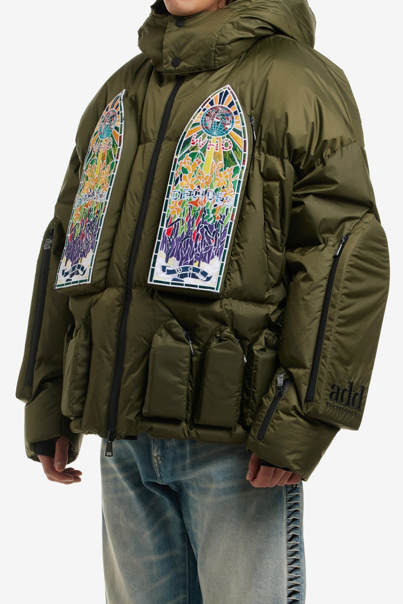 WHO Decides WAR DOWN BOMBER WITH DETACHABLE HOOD