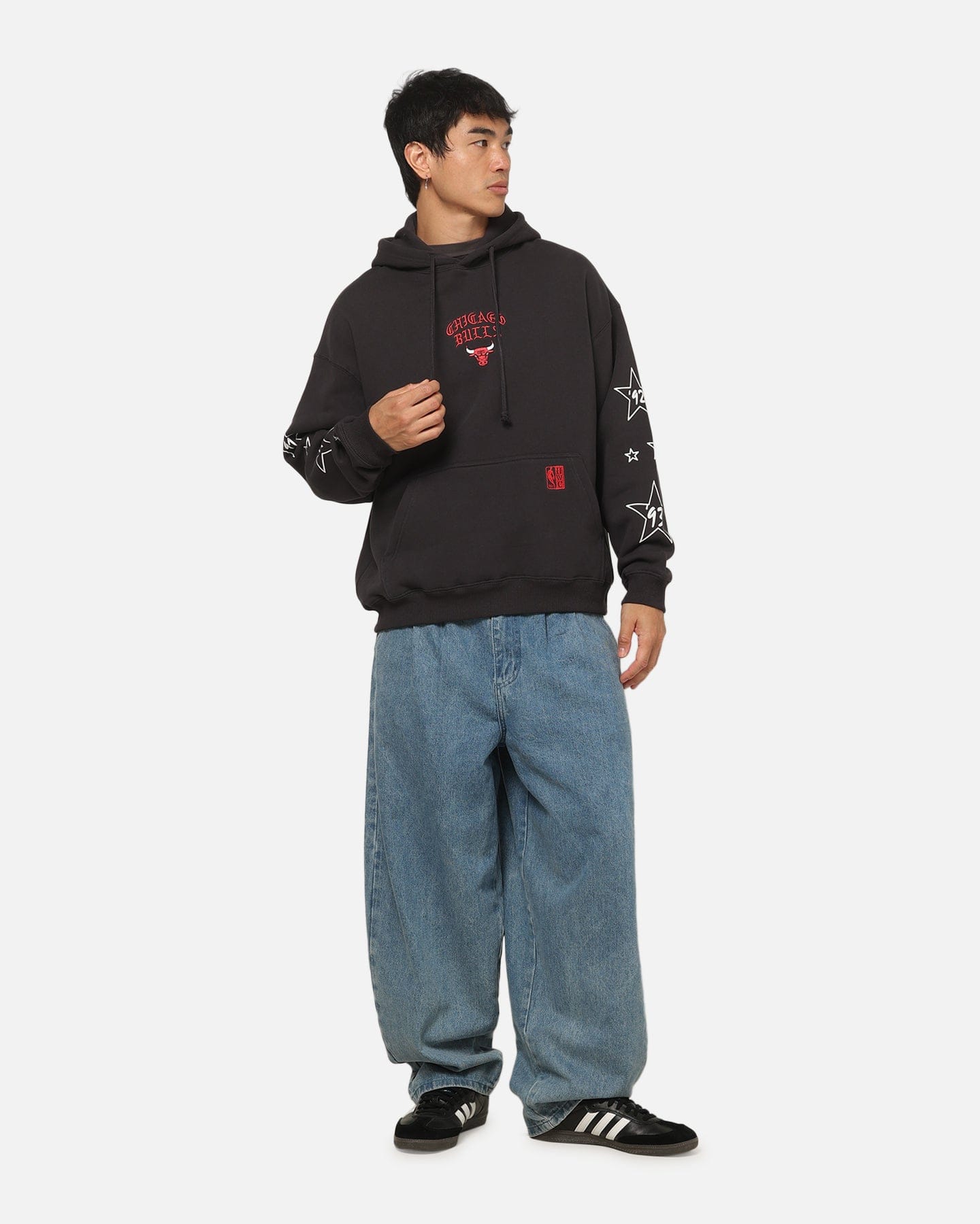 Mitchell & NESS Chicago Bulls Blackletter Champs Box Hoodie Washed Black