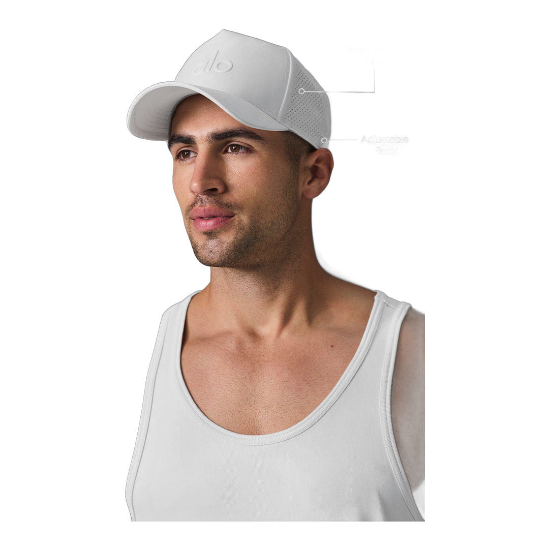 ALO Yoga alo Performance District Trucker Hat - White