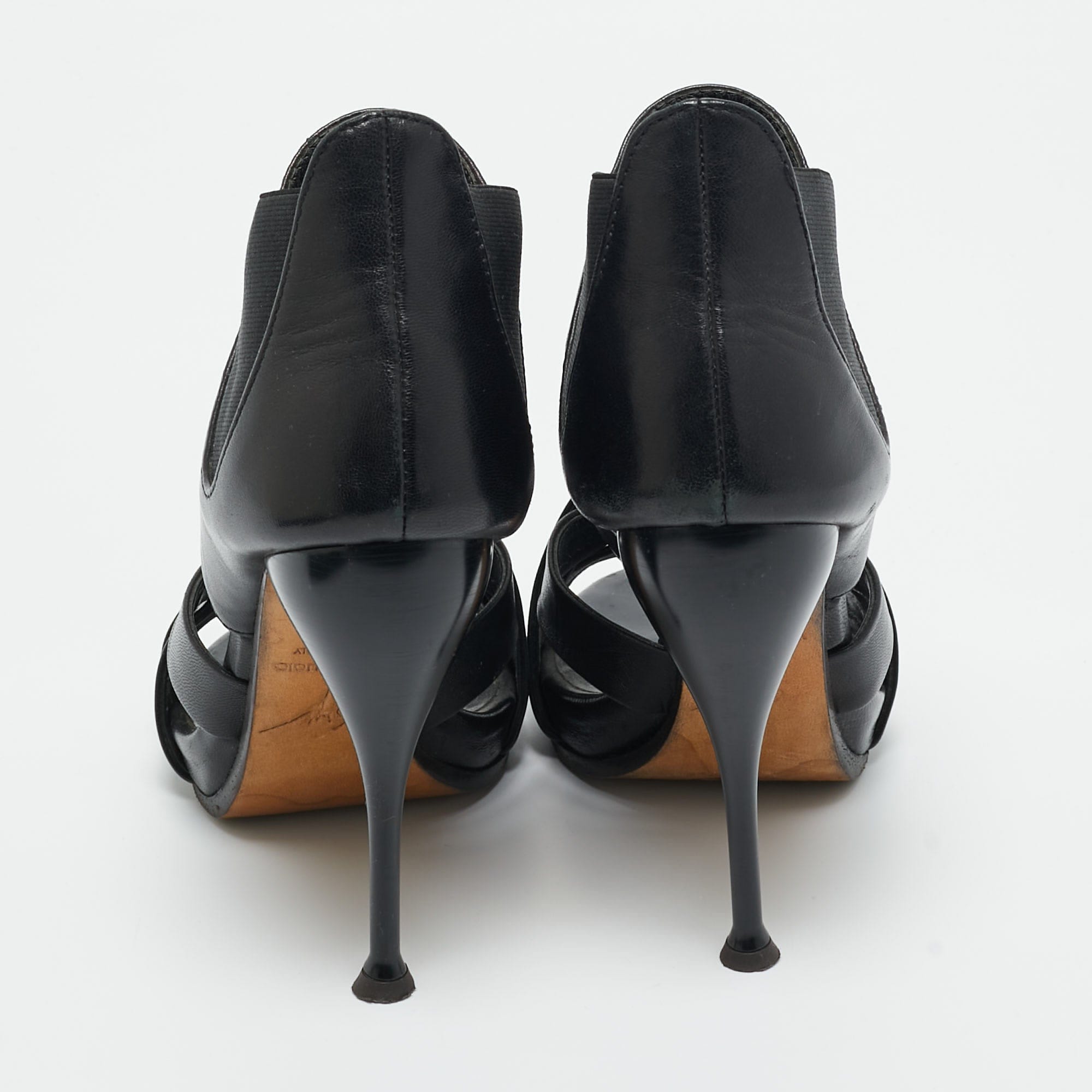 Giuseppe Zanotti Black Leather Crisscross Ankle Strap Sandals