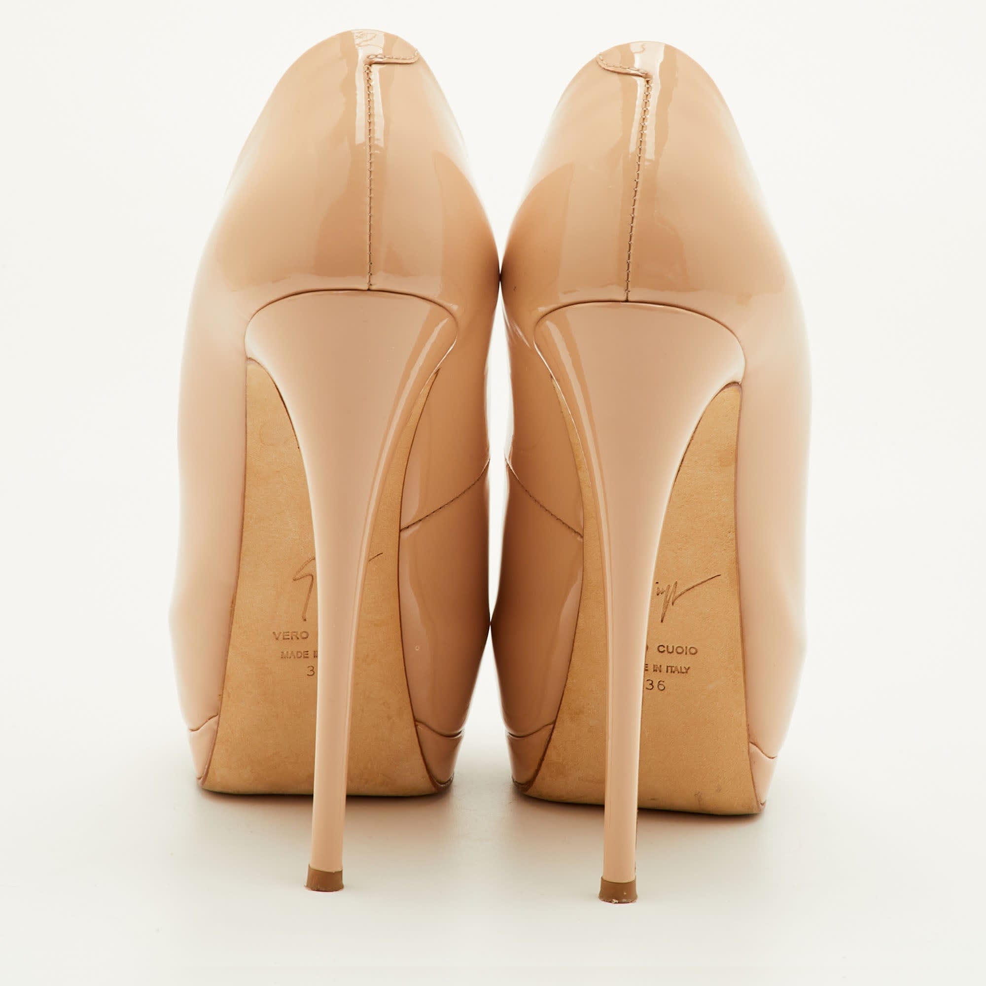 Giuseppe Zanotti Sharon